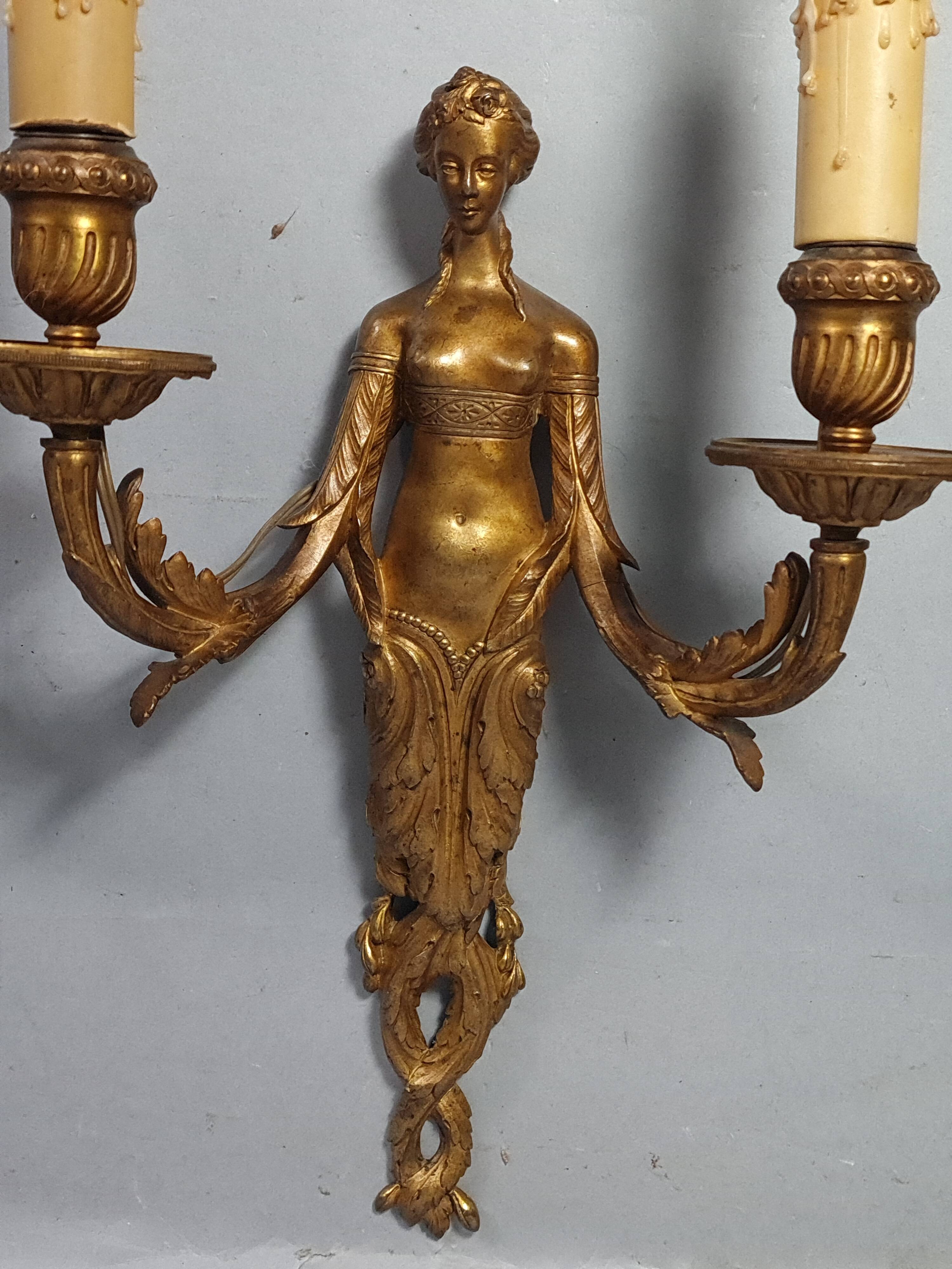 Paire anciennes appliques cariatides bronze doré, électrifiées 4 feux CS862