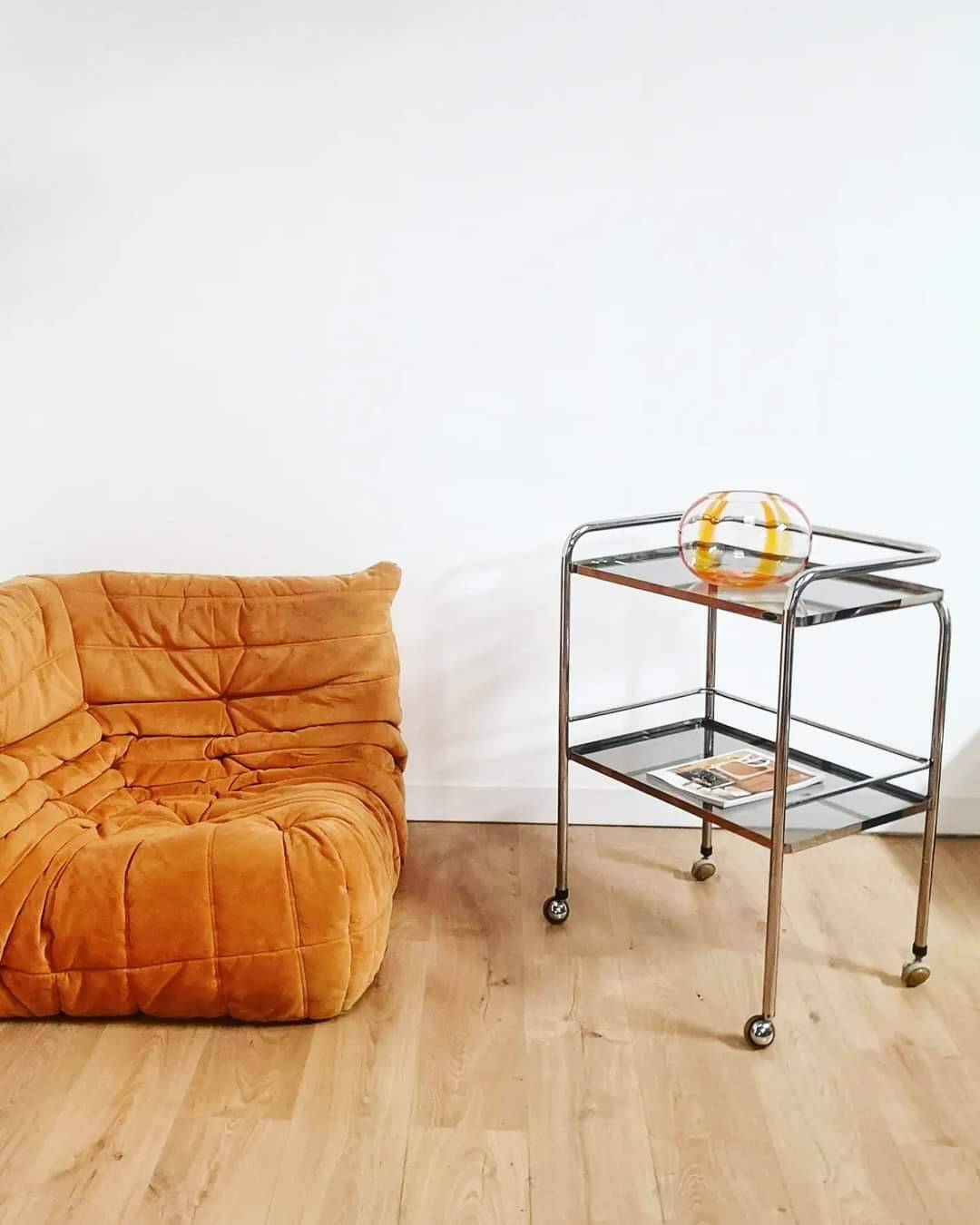 70s serving tray in aluminum and smoked glasses