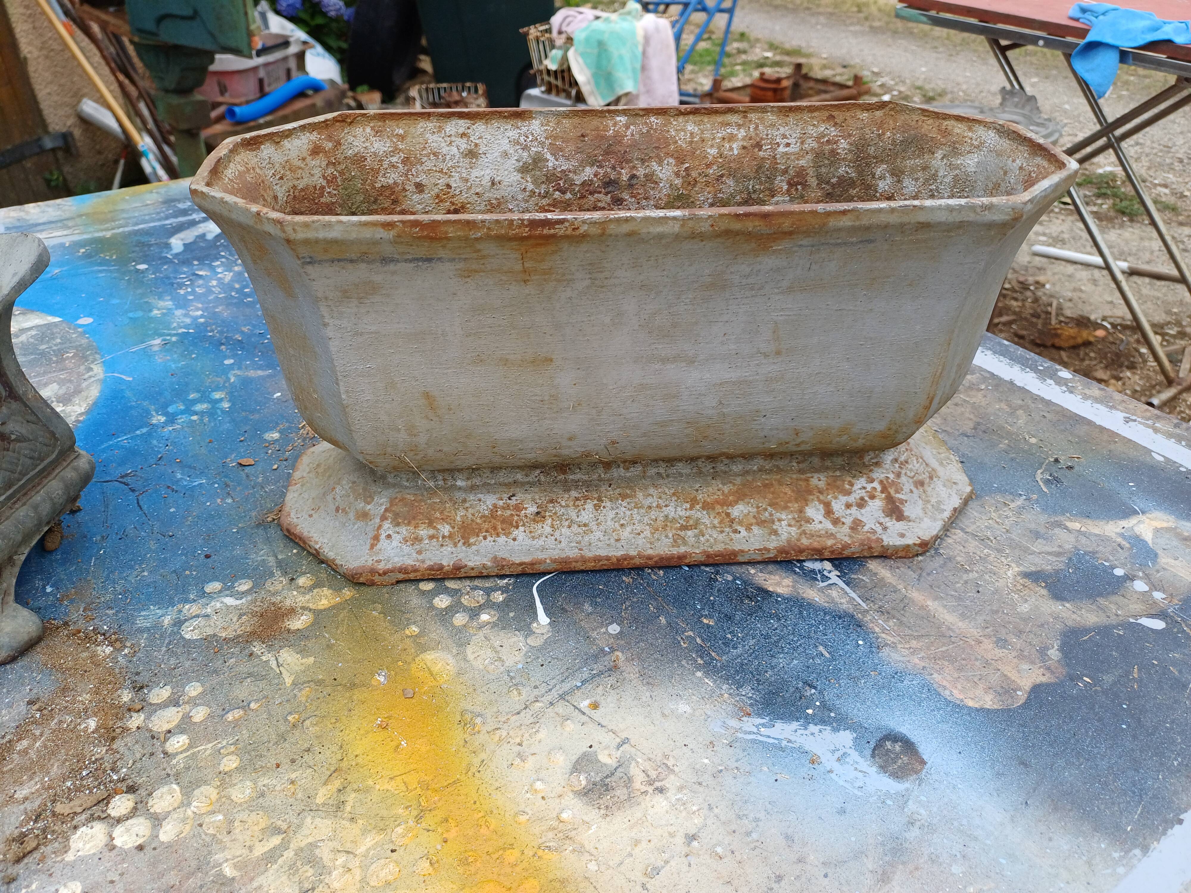 Set of 4 Cast Iron Planters 1900 from Charleville - Mézières