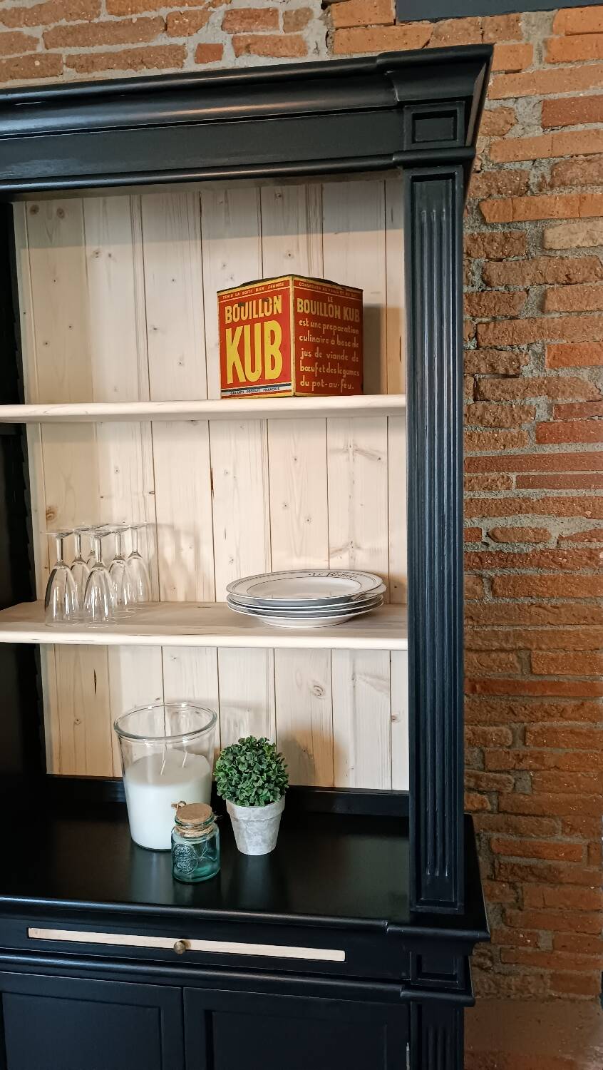 Black and wood dresser bookcase