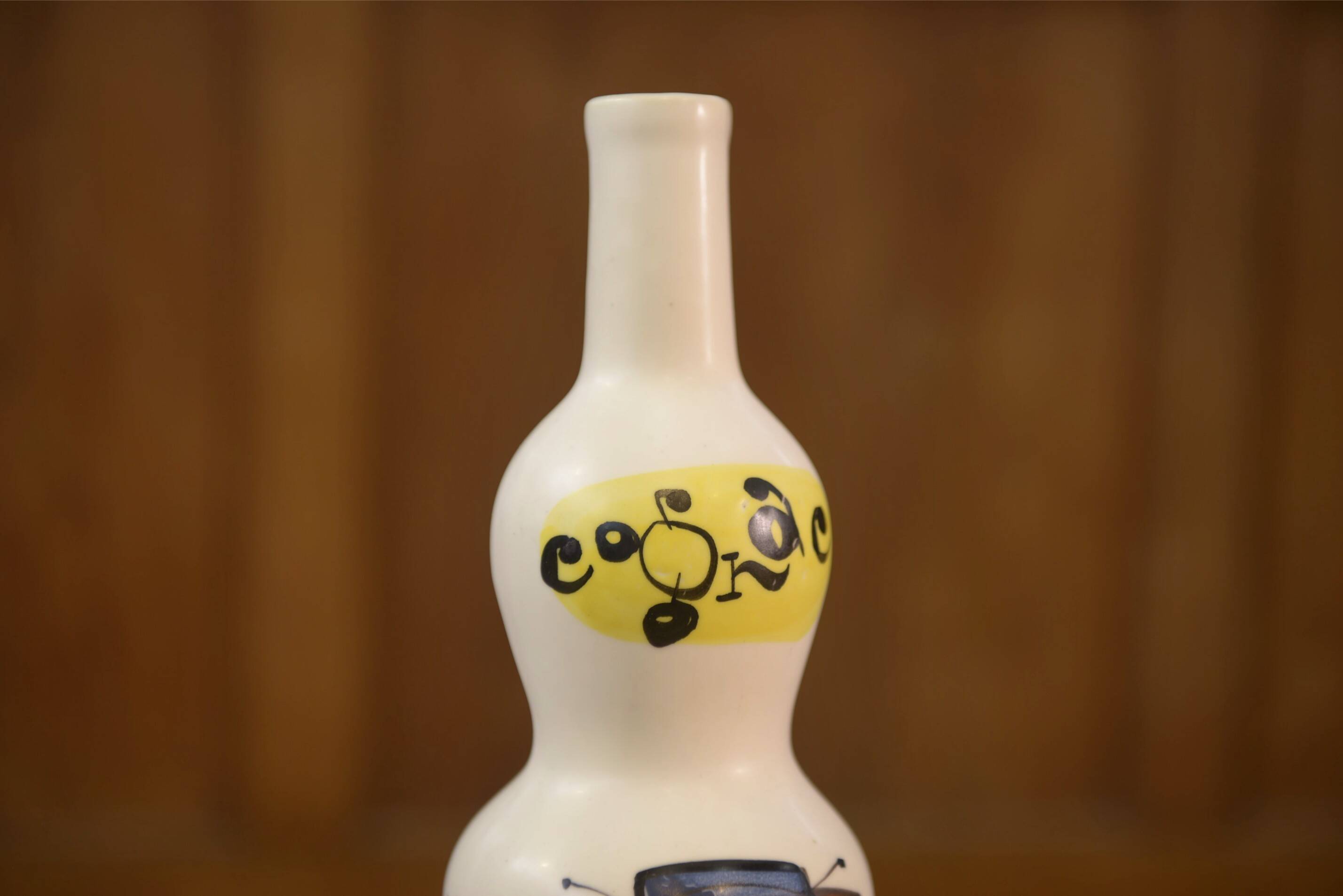 Vase bouteille en céramique signé Roger Capron 1960’s
