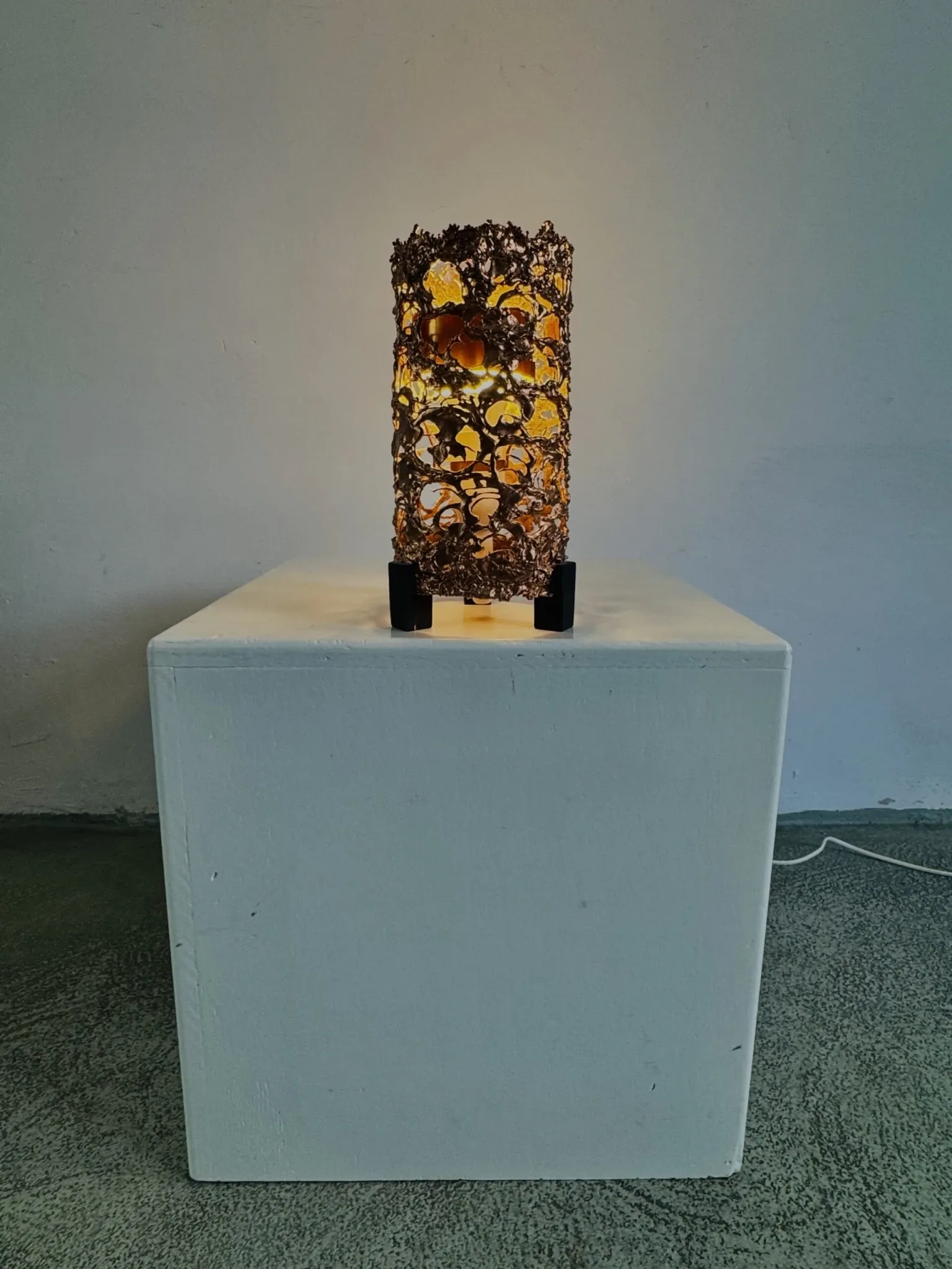 Brutalist Copper Shade Table Lamp By Aimo Tukiainen For Oy Moonlight, Finland, 1970S