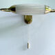 Applique art deco tete de lit, forme dirigeable, laiton opaline