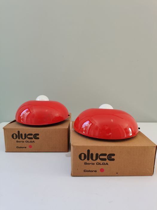 Pair of Wall Lamps Vico Magistretti for Oluce - "Olga"