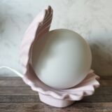 Opaline shell lamp