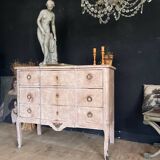 Patinated chest of drawers