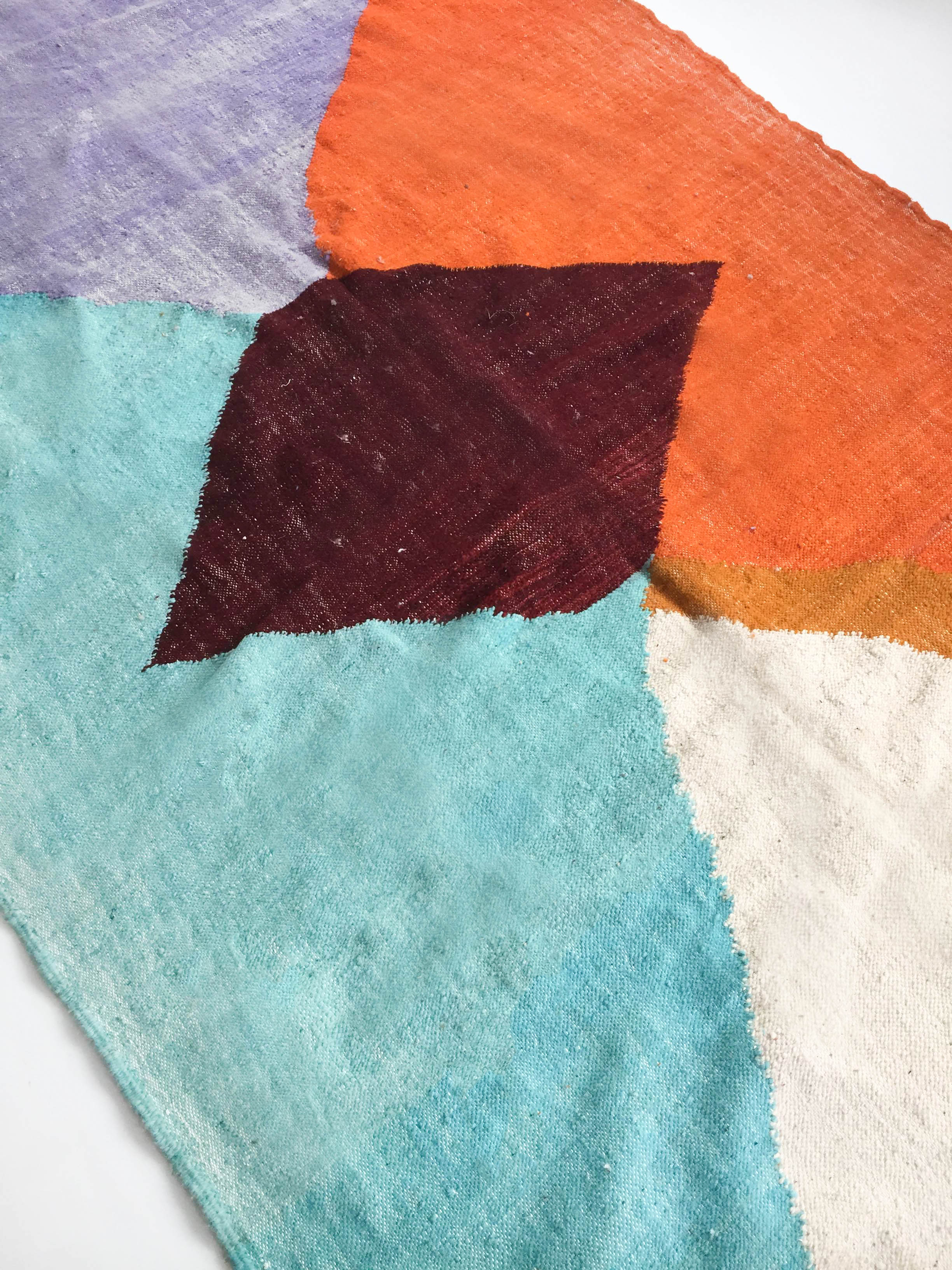 Ecru Berber Kilim rug with colored areas 305x190cm