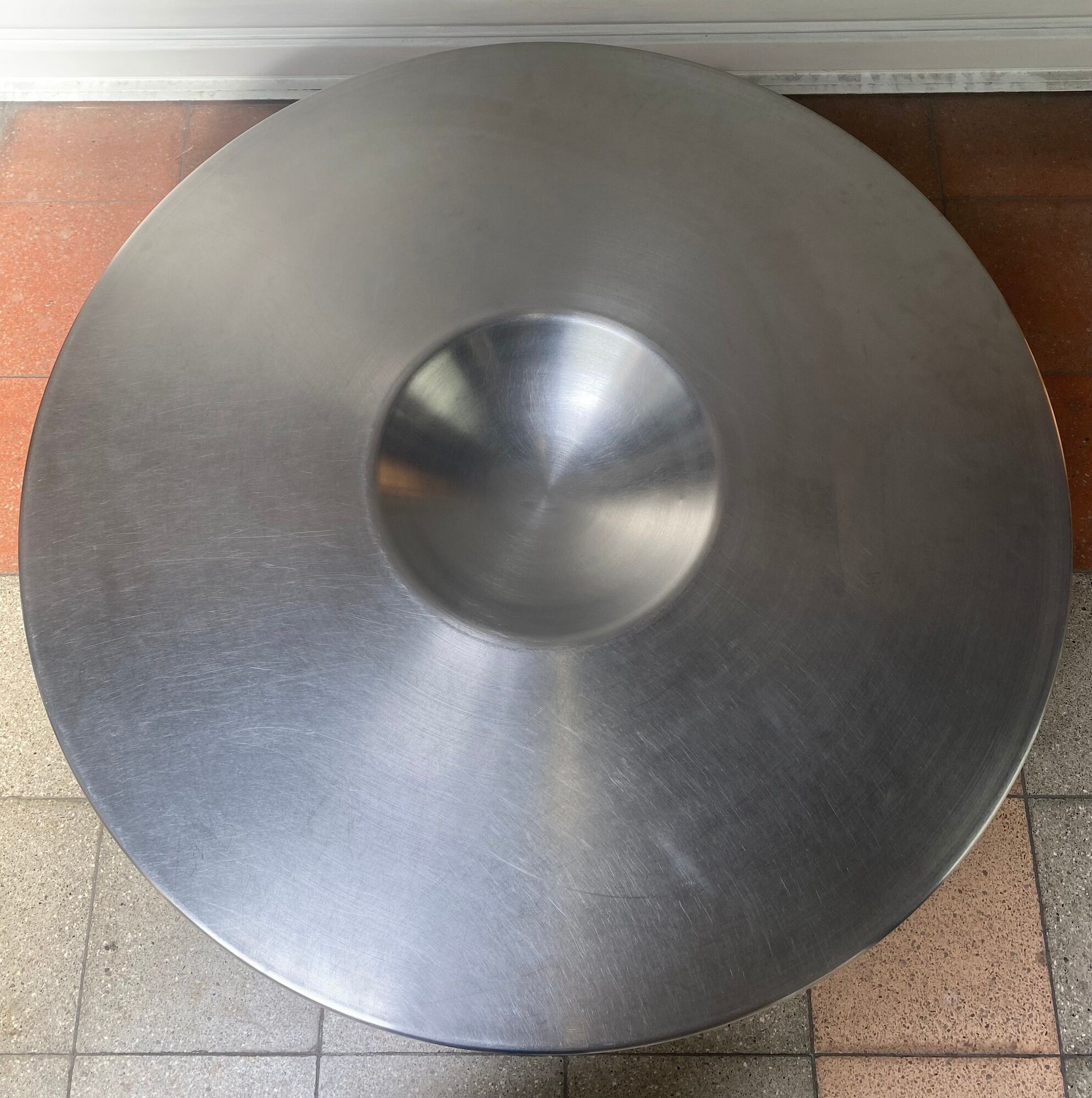 Coffee table "Alien" in stainless steel and aluminum -Yasuhiro Shito for Cattelan