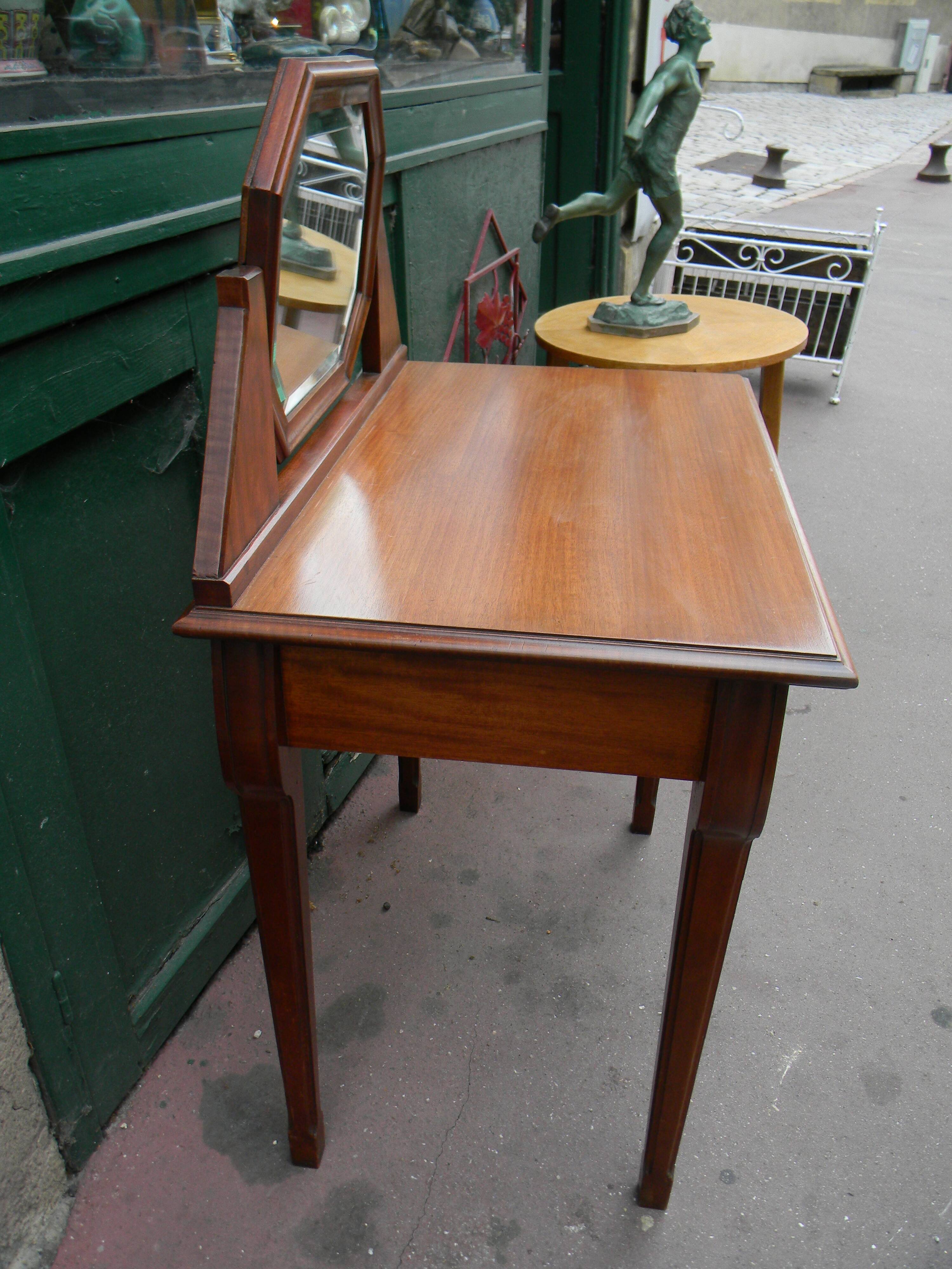 Louis Majorelle Art Deco dressing table in Mahogany