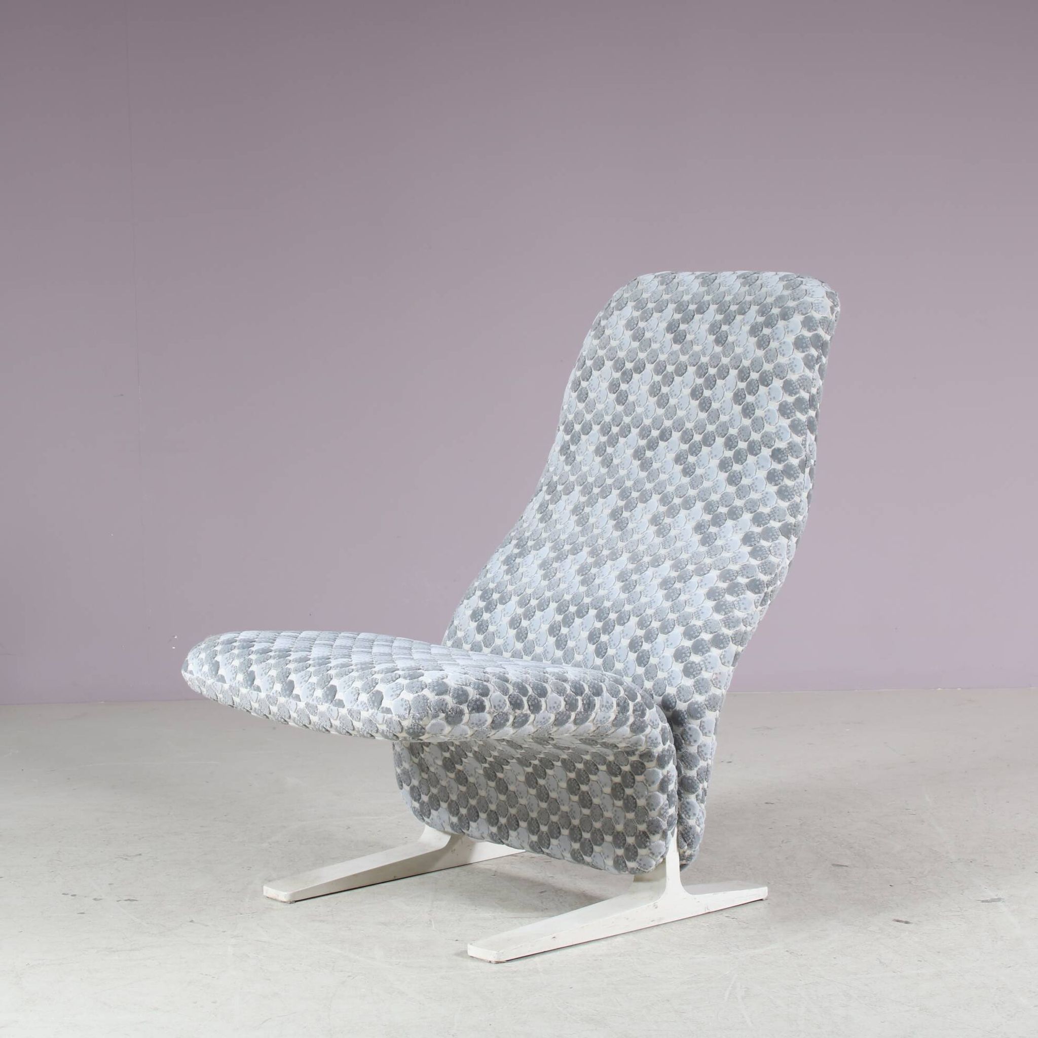 1970s “Concorde” Highback chair by Pierre Paulin for Artifort, Netherlands