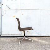 Chaise en aluminium EA 108 par Charles & Ray Eames pour Herman Miller, 1970