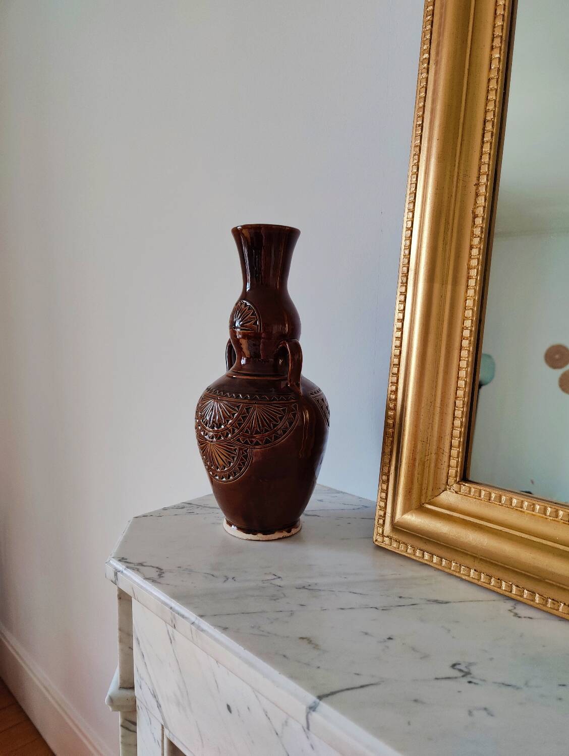 Ceramic vases with rosettes