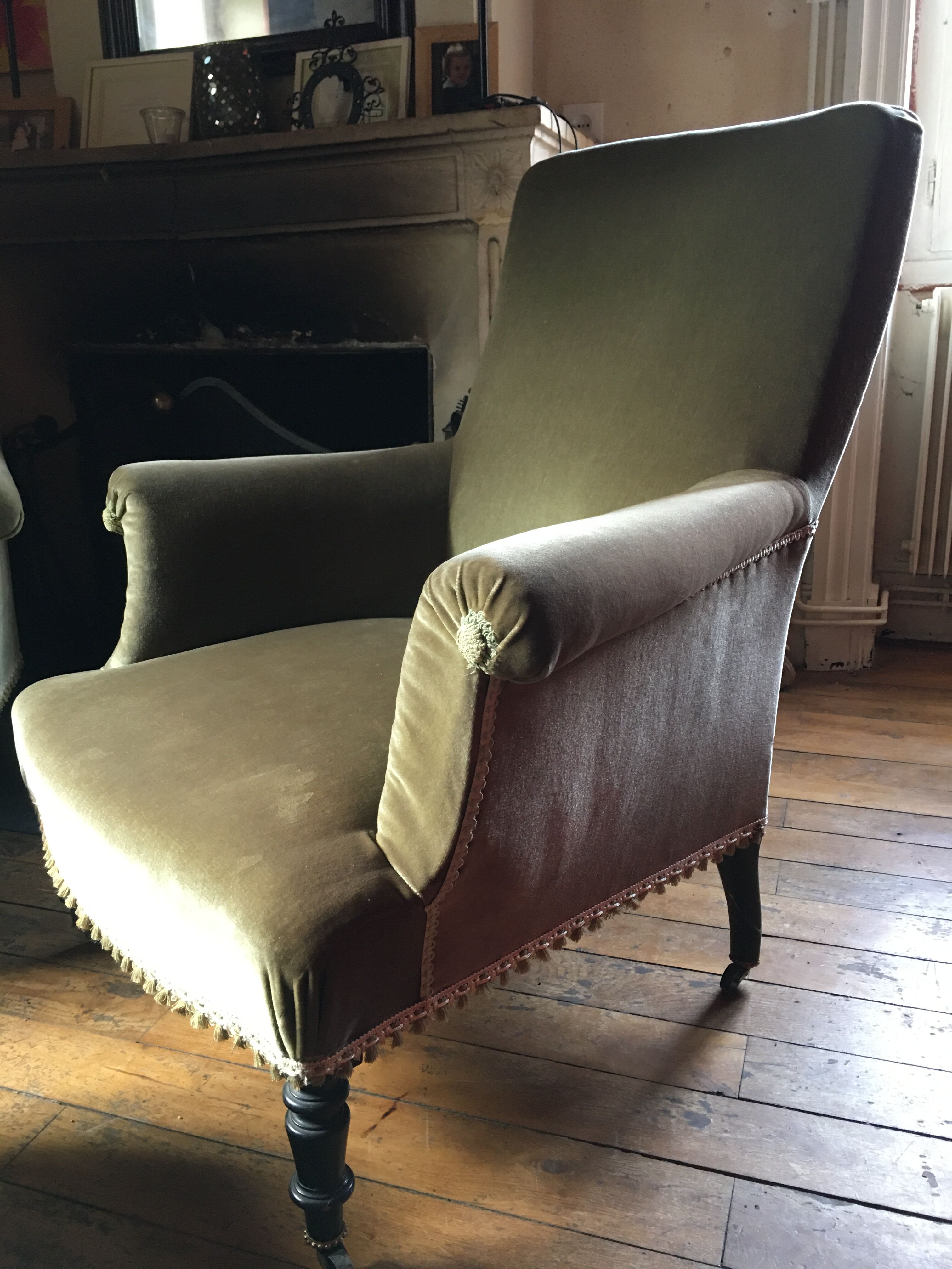 Napoleon lll velvet armchair
