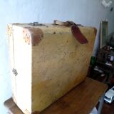 Valise anciennes, en bois et peau