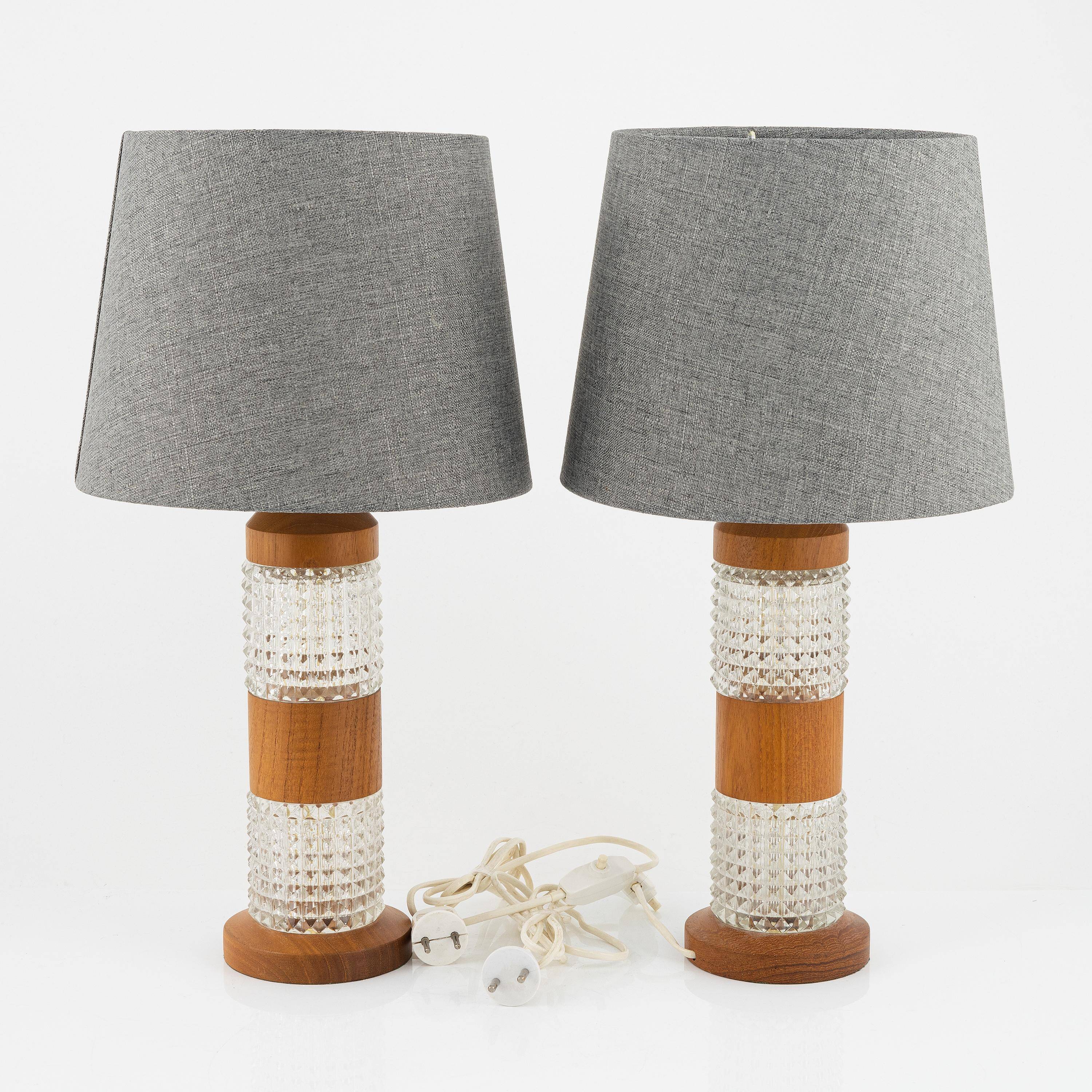 Lampes de table Orrefors en teck et verre, lot de 2 , Suède, 1960