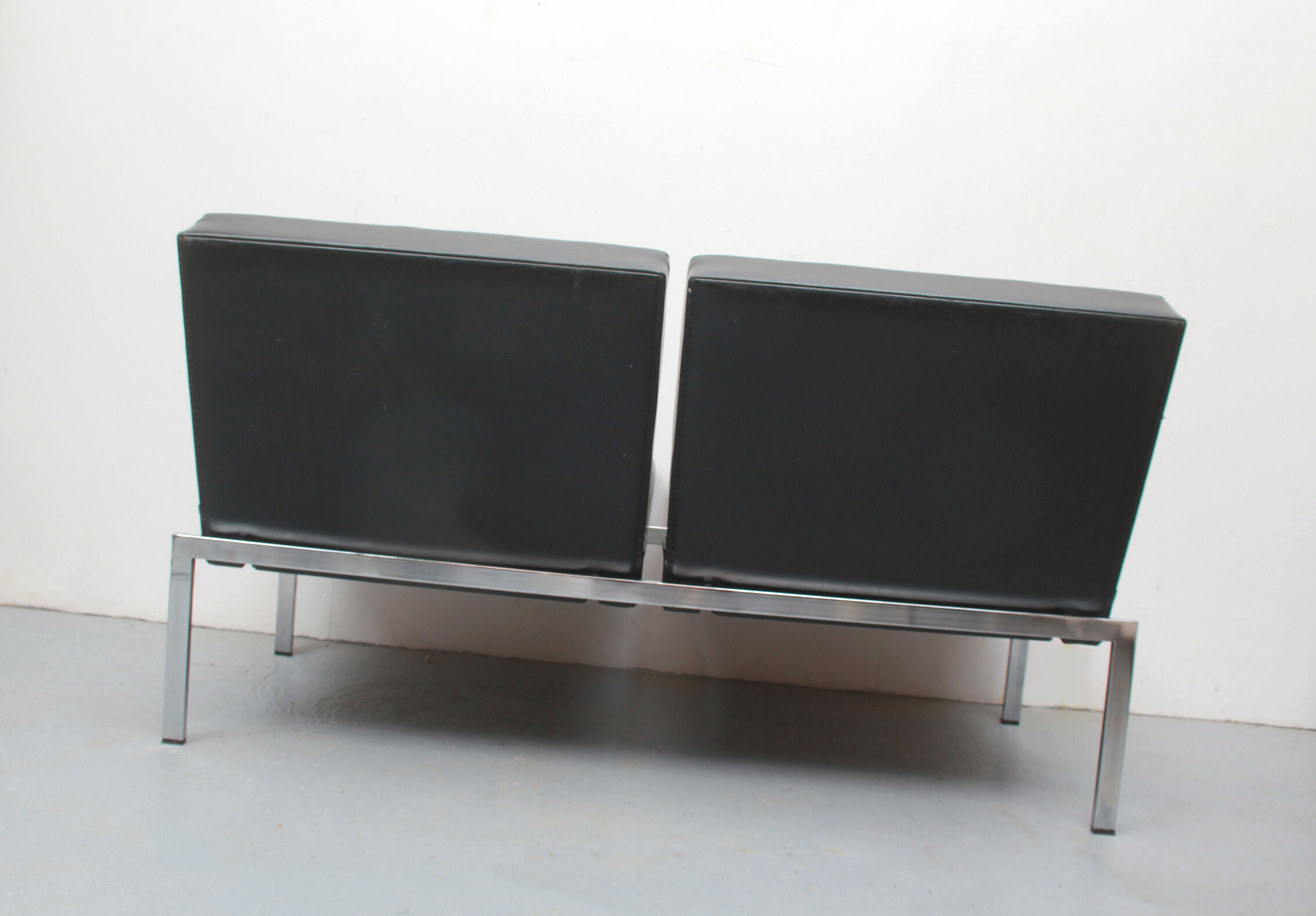 1960s 2-seater sofa in synthetic leather