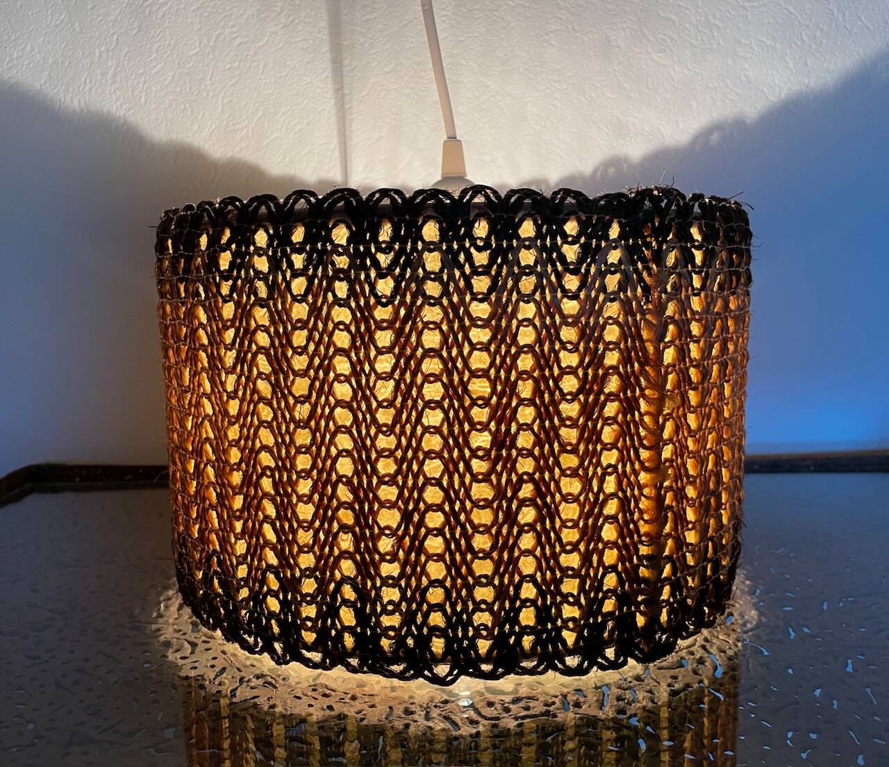 Vintage sisal / jonc de mer pendant light circa 1970's