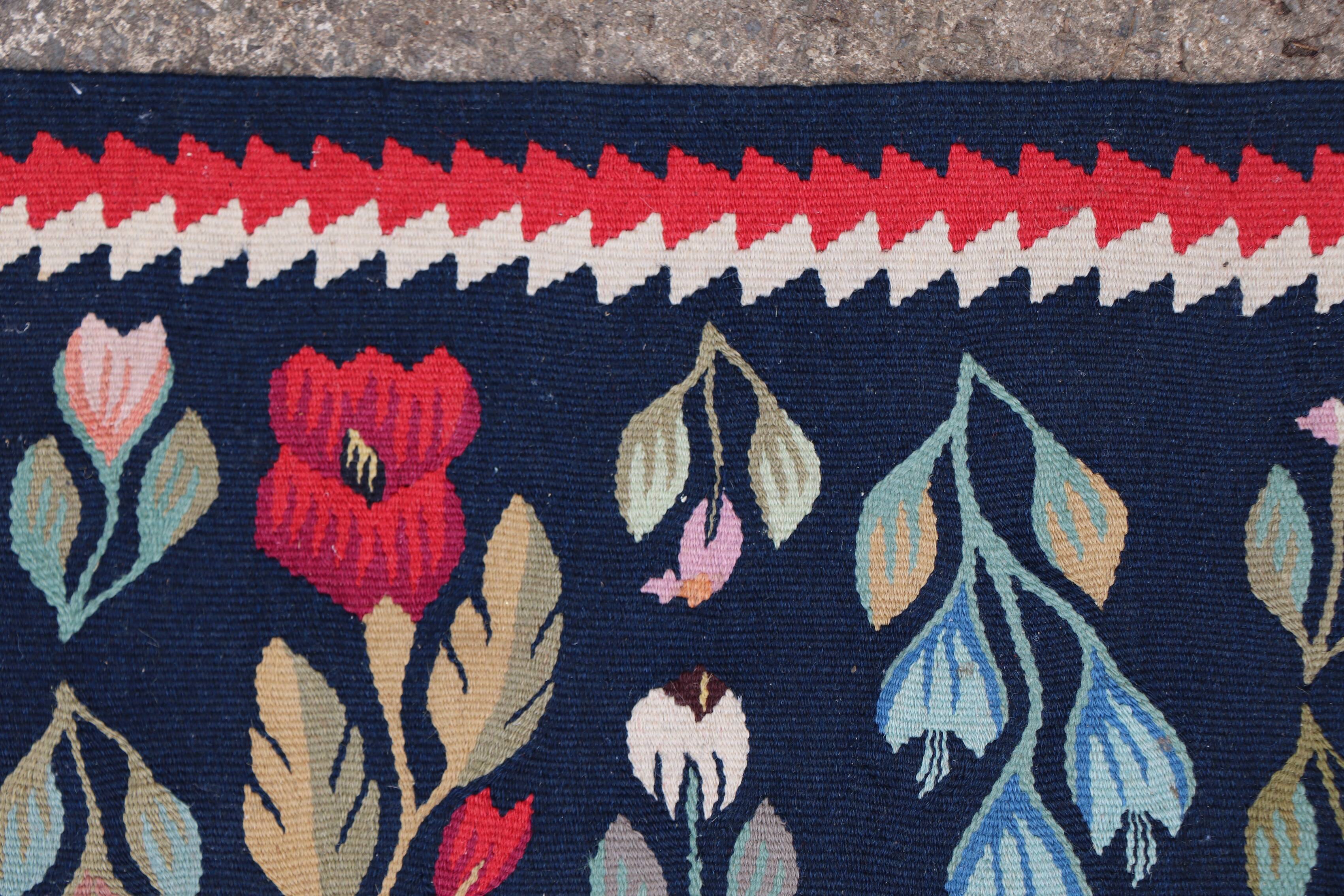 Bulgarian 50-60s kilim wool rug - vintage  115x42cm