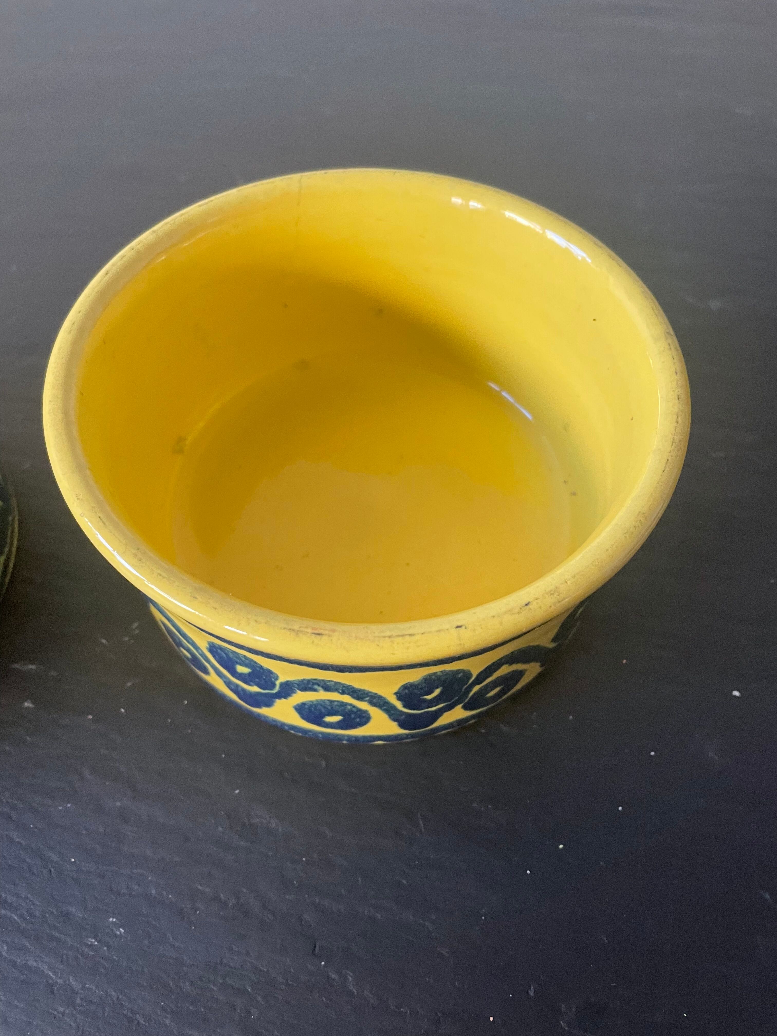 Geometric cups André Freymond