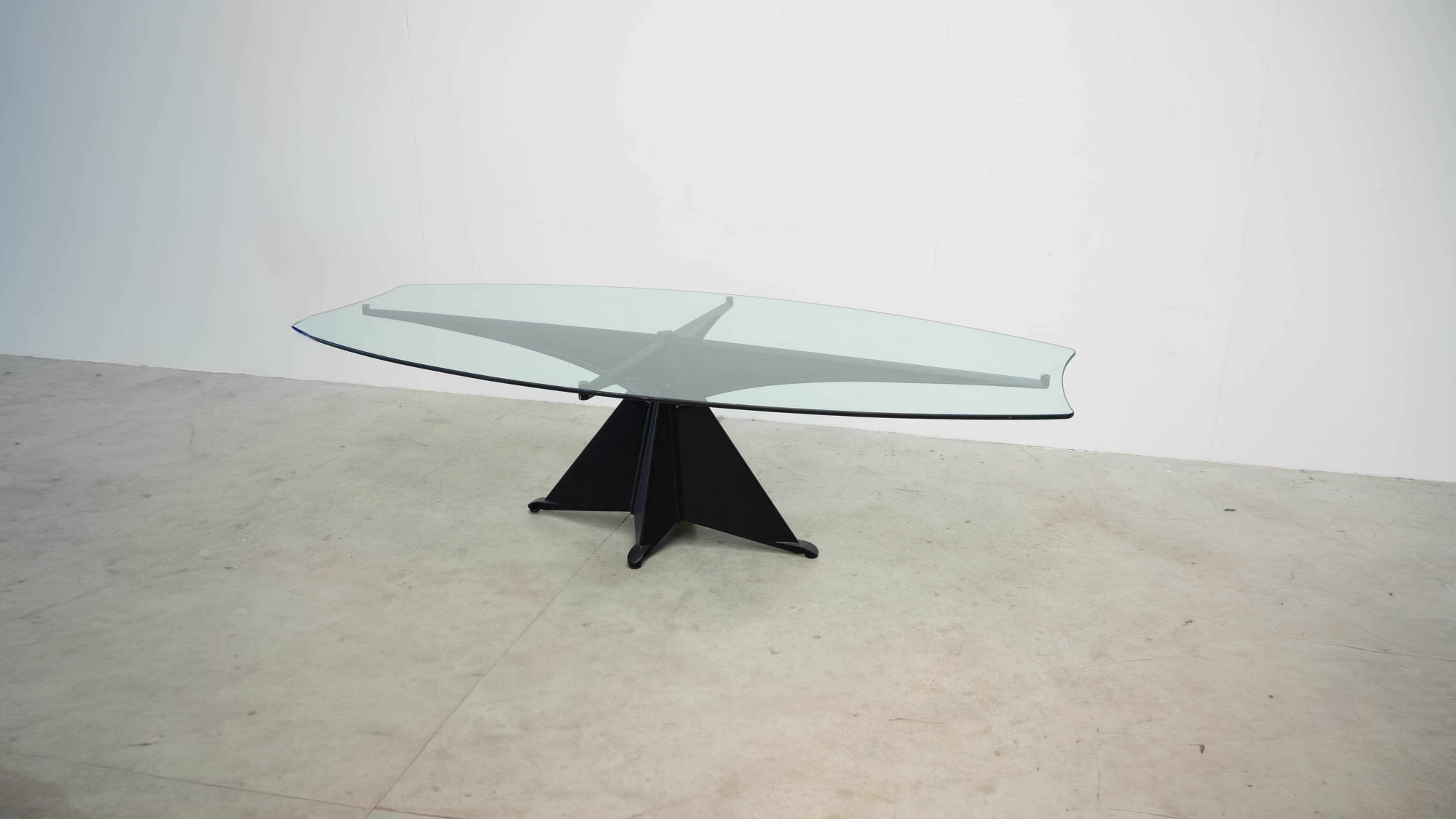 Table Oscar Tusquets Alada par Casas Espagne