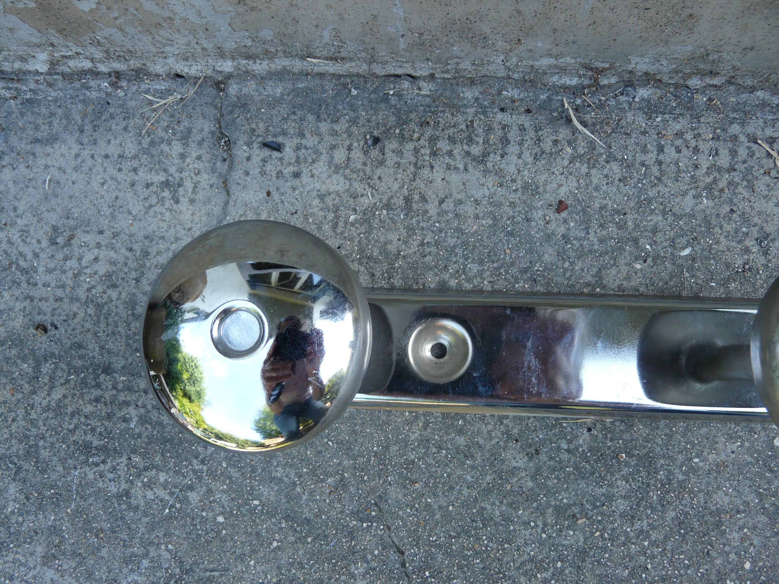 Metal coat rack 3 hooks 70s