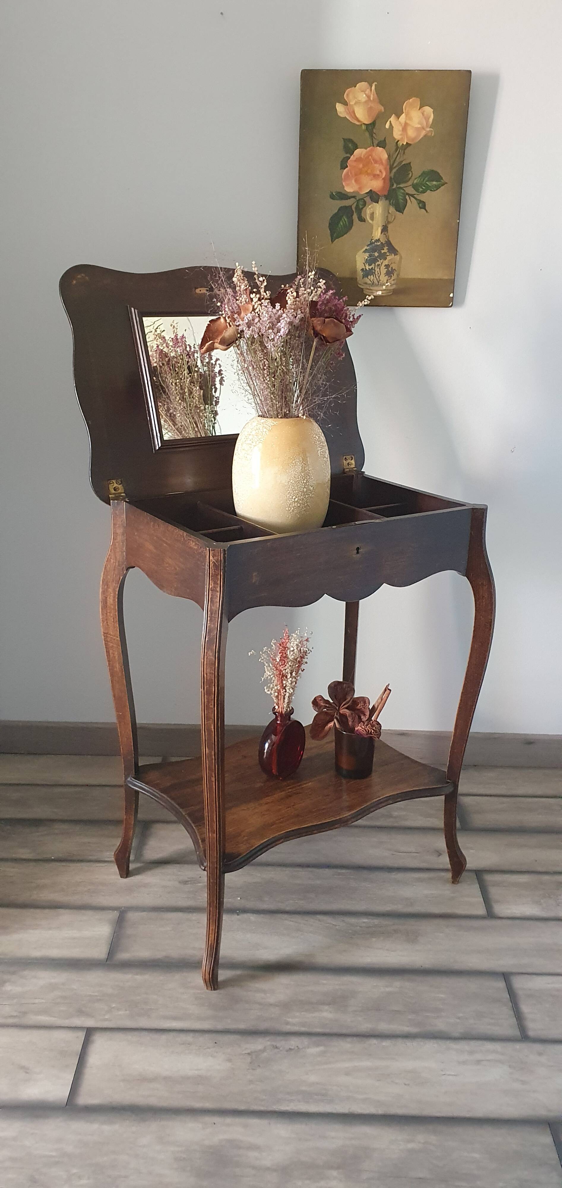 Meuble coiffeuse