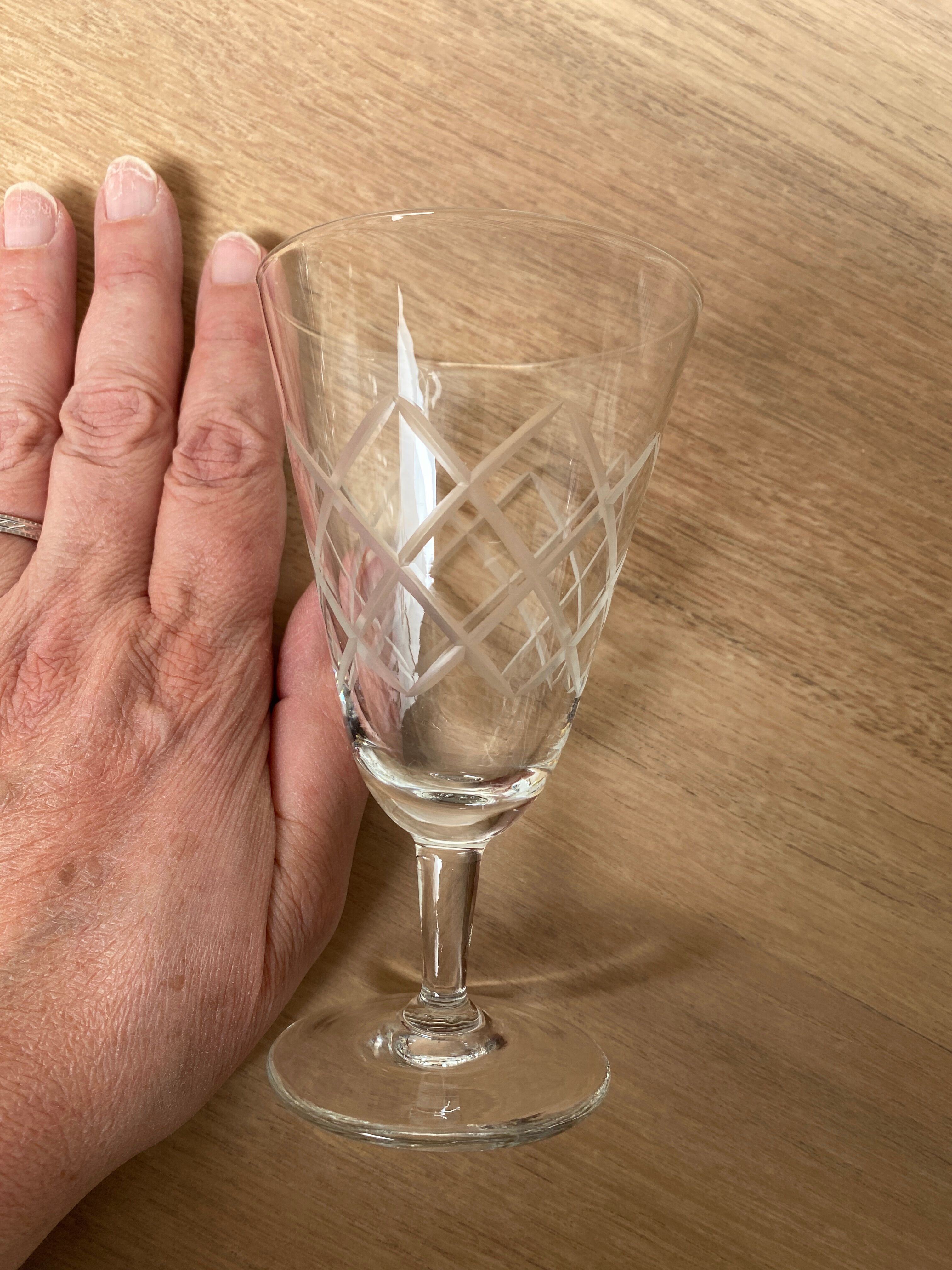 Set of 6 wine glasses