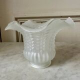 Glass tulip for suspension