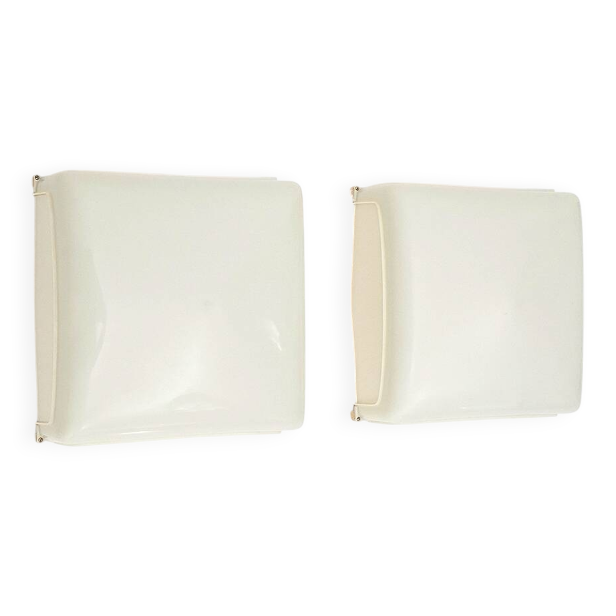 Pair of “Cnosso” ceiling lamps by Angelo Mangiarotti for Artemide, 1960s