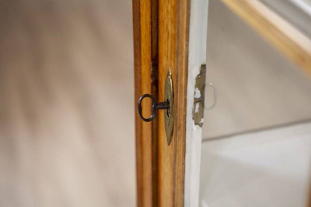 Mid-20th Century Single-Leaf Beech Display Cabinet, 1940s