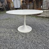 Tulip foot table from the 70s, 120cms in diameter