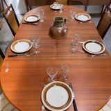 Oval Scandinavian table
