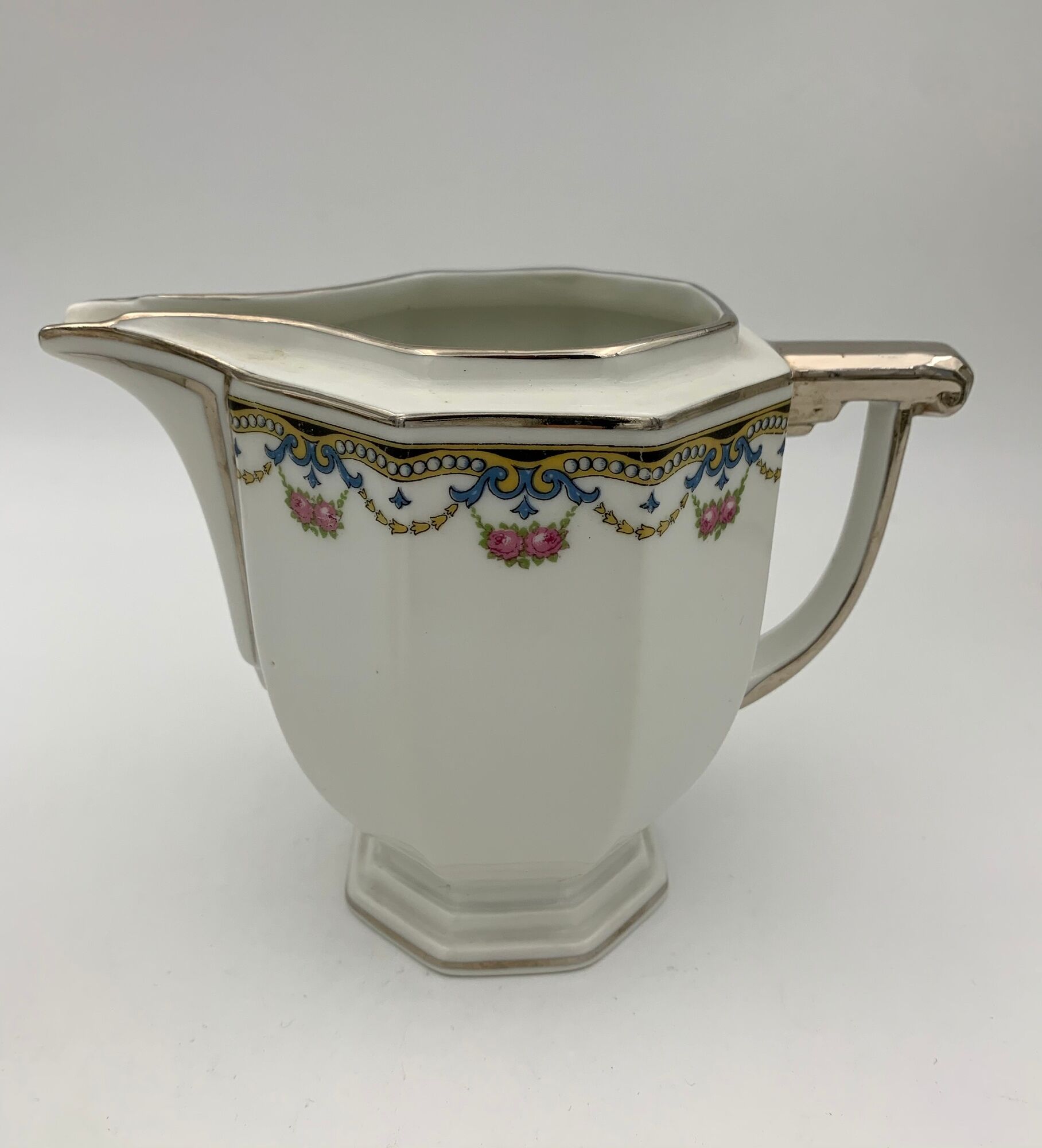 Large porcelain coffee service, 33 pieces, signed RAYNAUD - Cie Limoges - 1940s