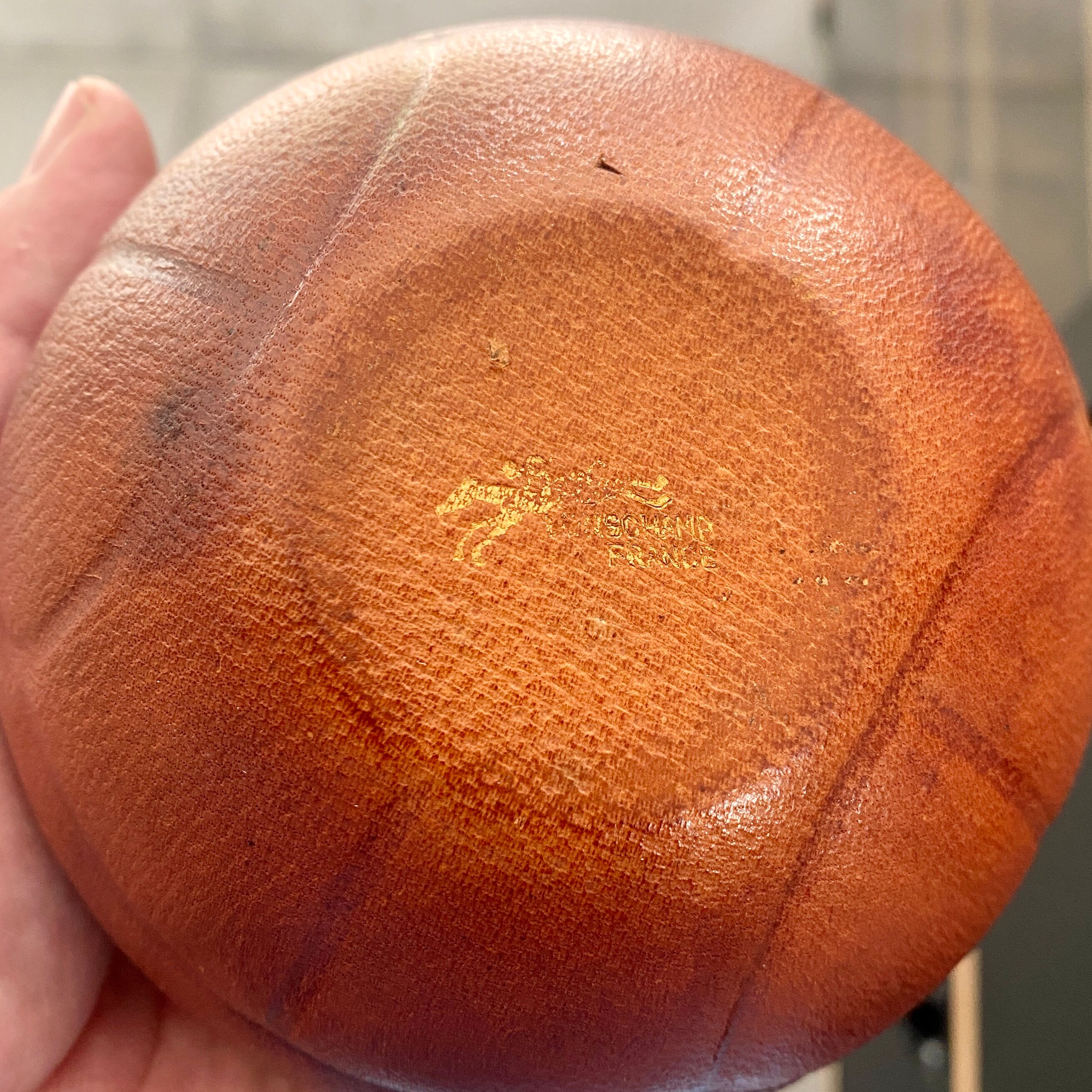 Cendrier longchamps en cuir et céramique, ballon vintage