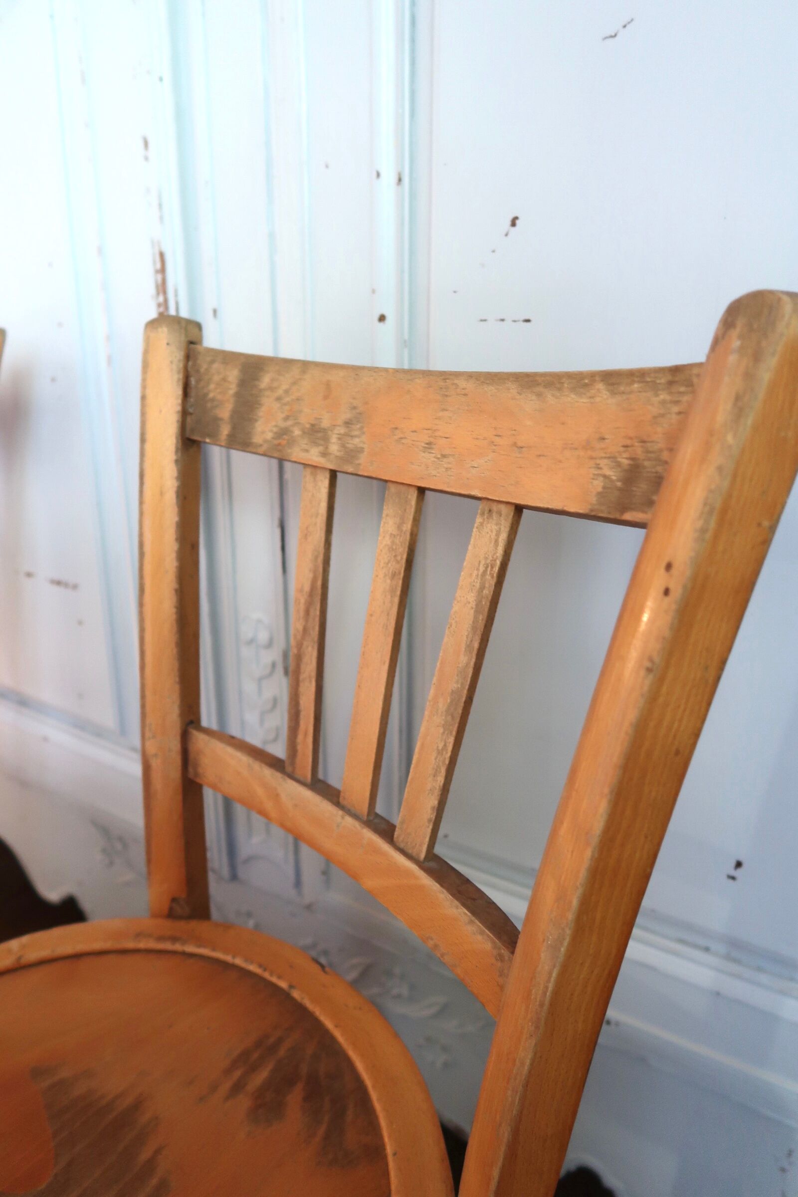 Lot de 2 chaises bistrot en bois