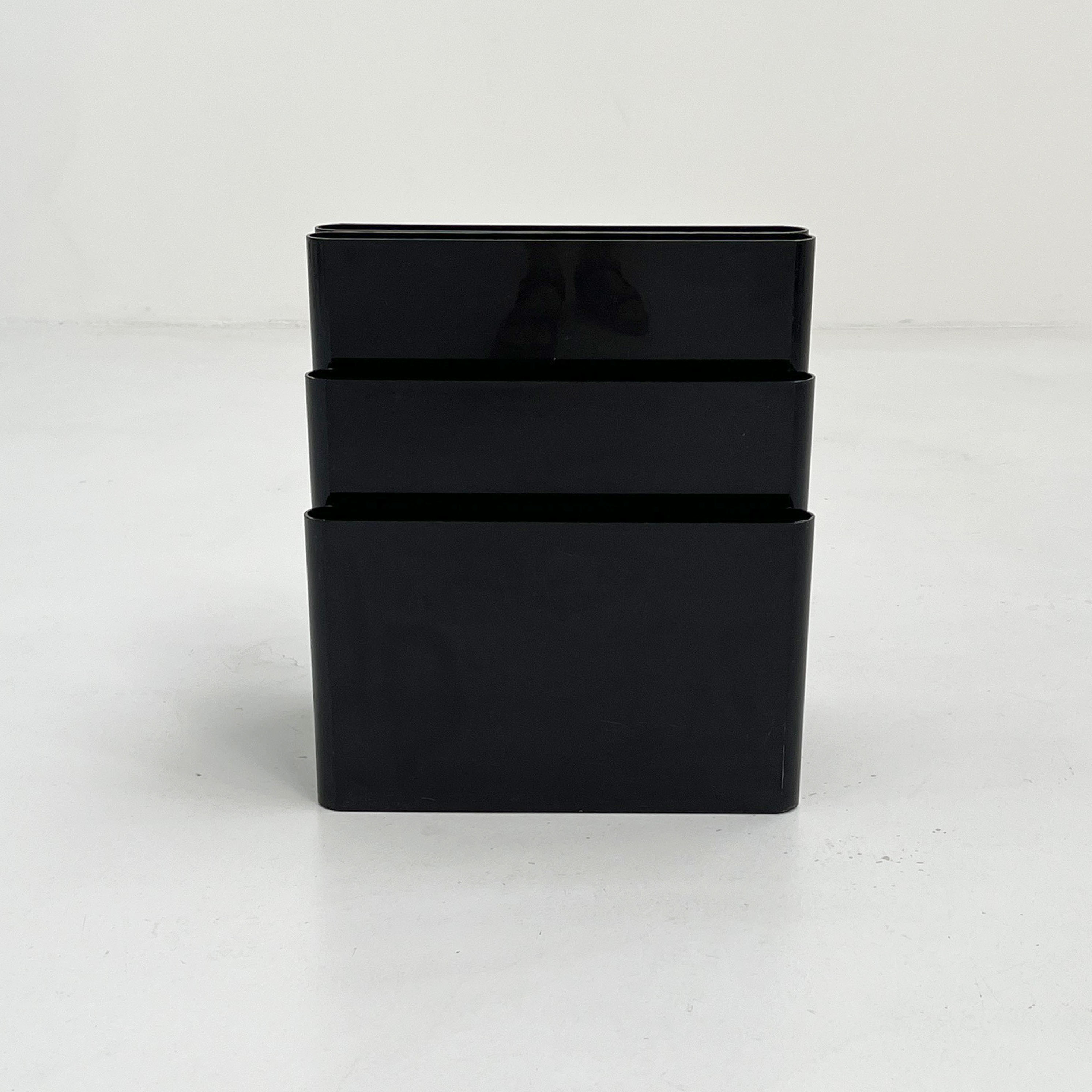 Black magazine rack by Giotto Stoppino for Kartell, 1970