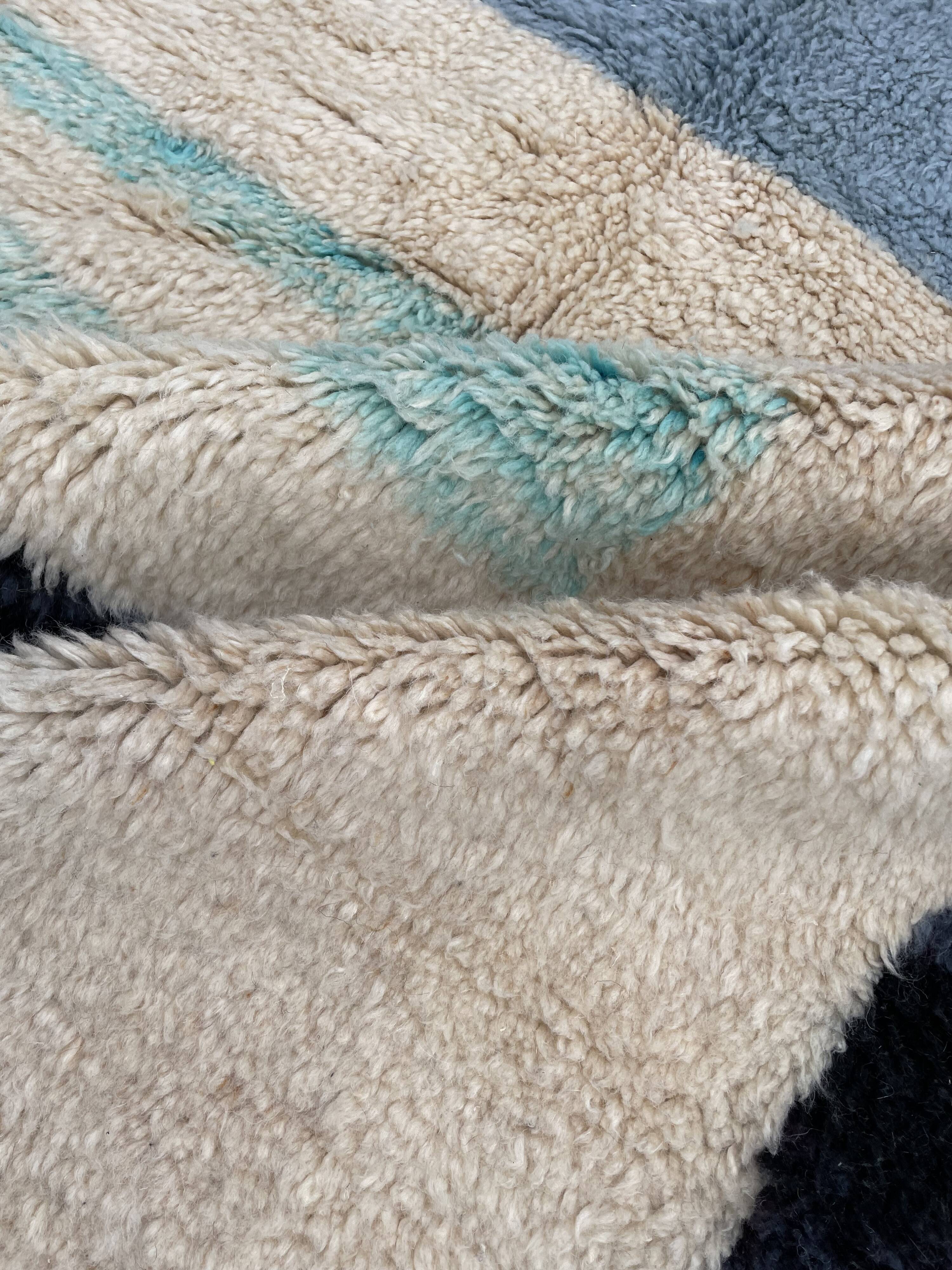 Modern wool berber rug 200x280 cm