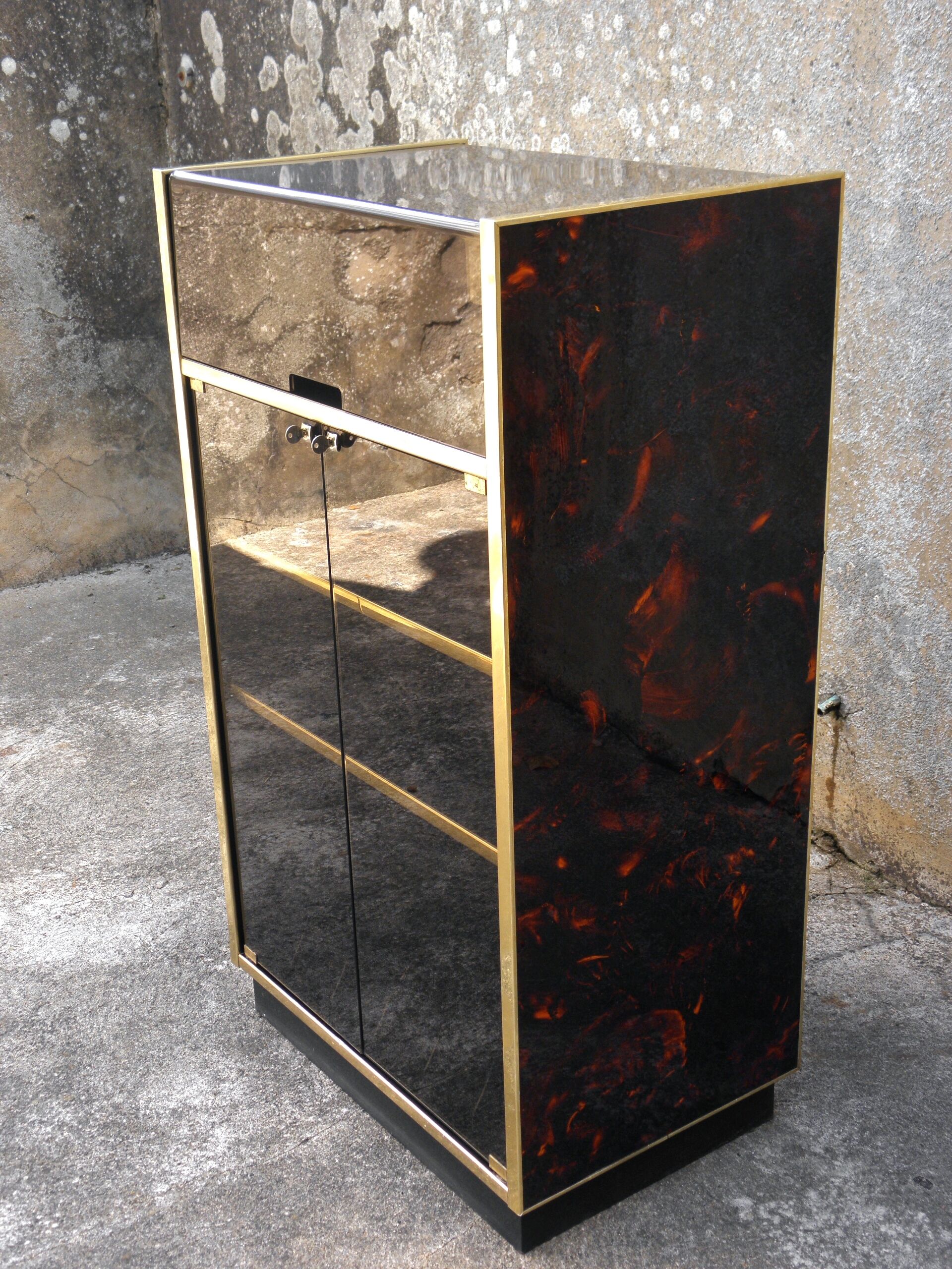 Hi Fi glass and plexiglass cabinet 1970