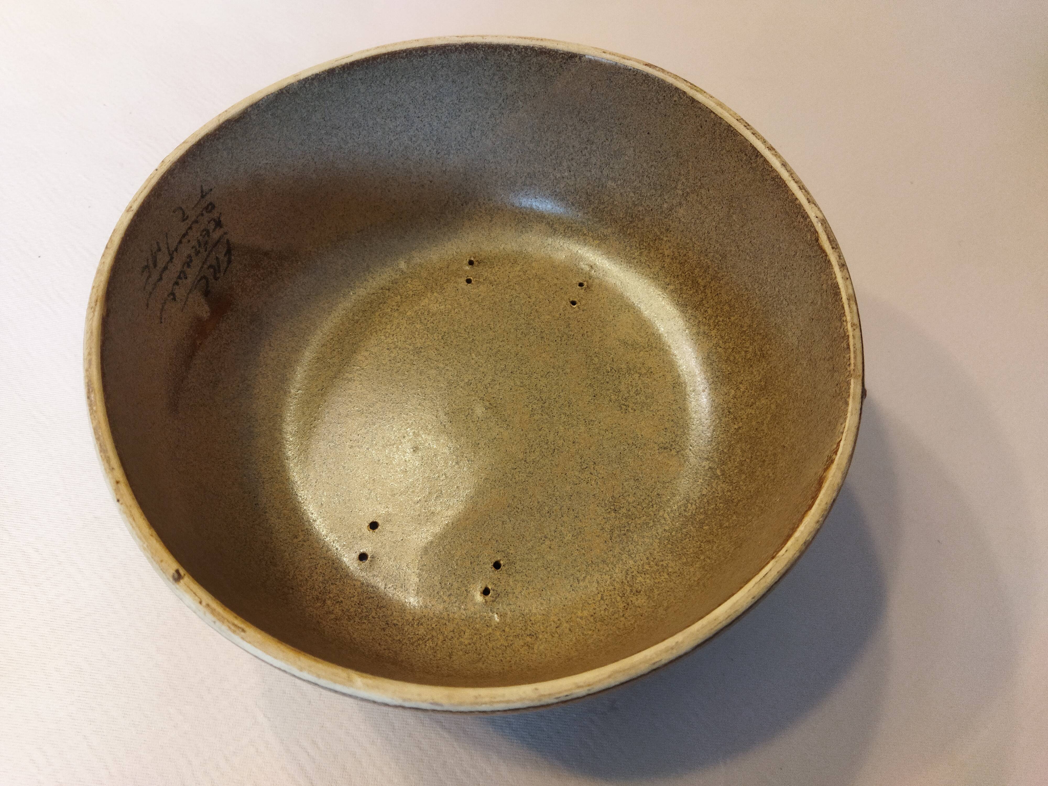 Keraluc Quimper sandstone cheese bell