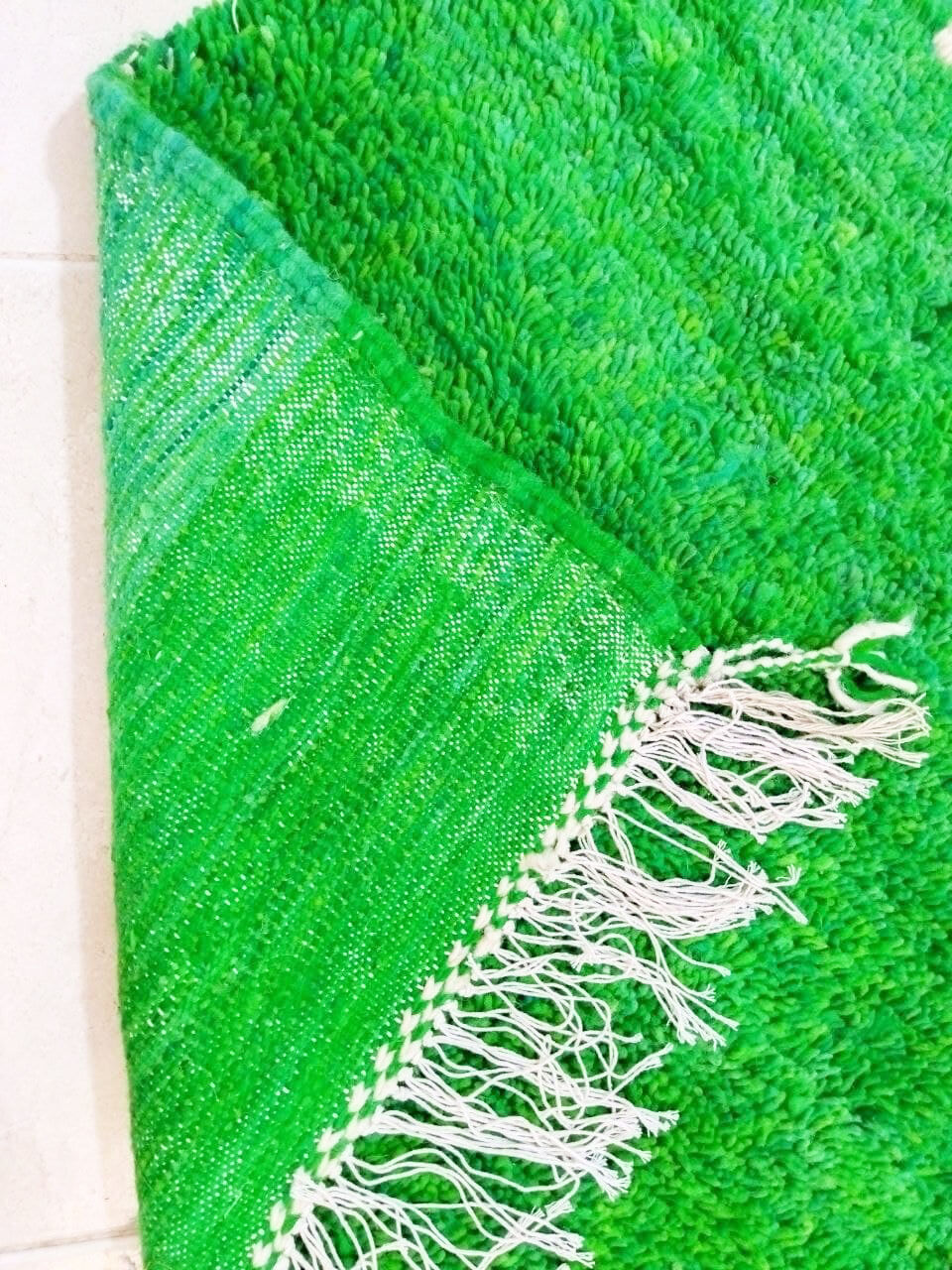 Pure wool carpet Berber style green 282 X 187 CM