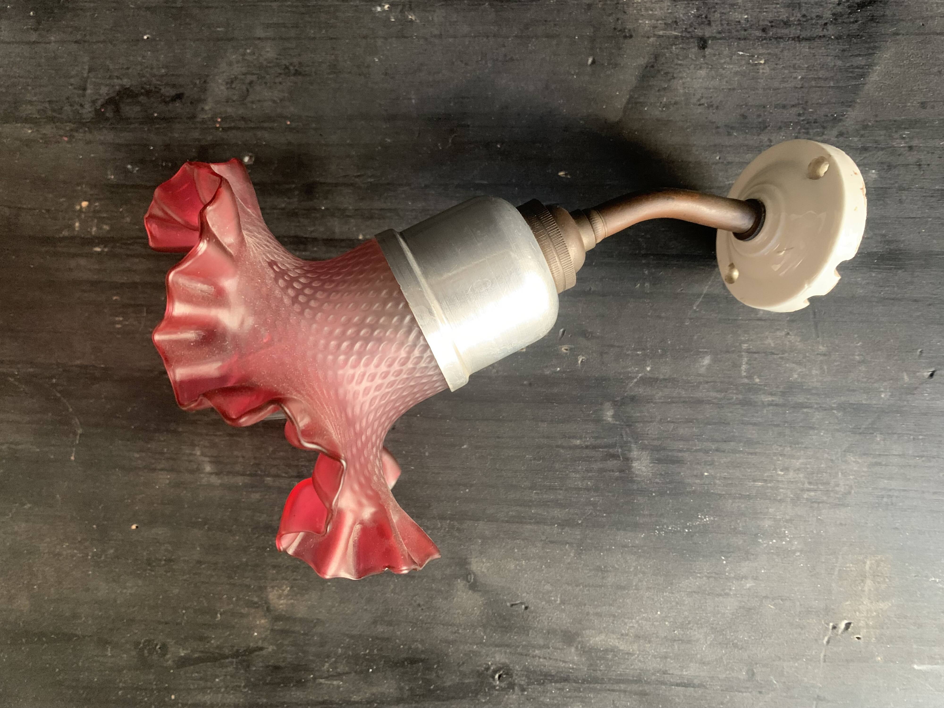 Antique wall light, tulip in pink glass and silver metal, 1920