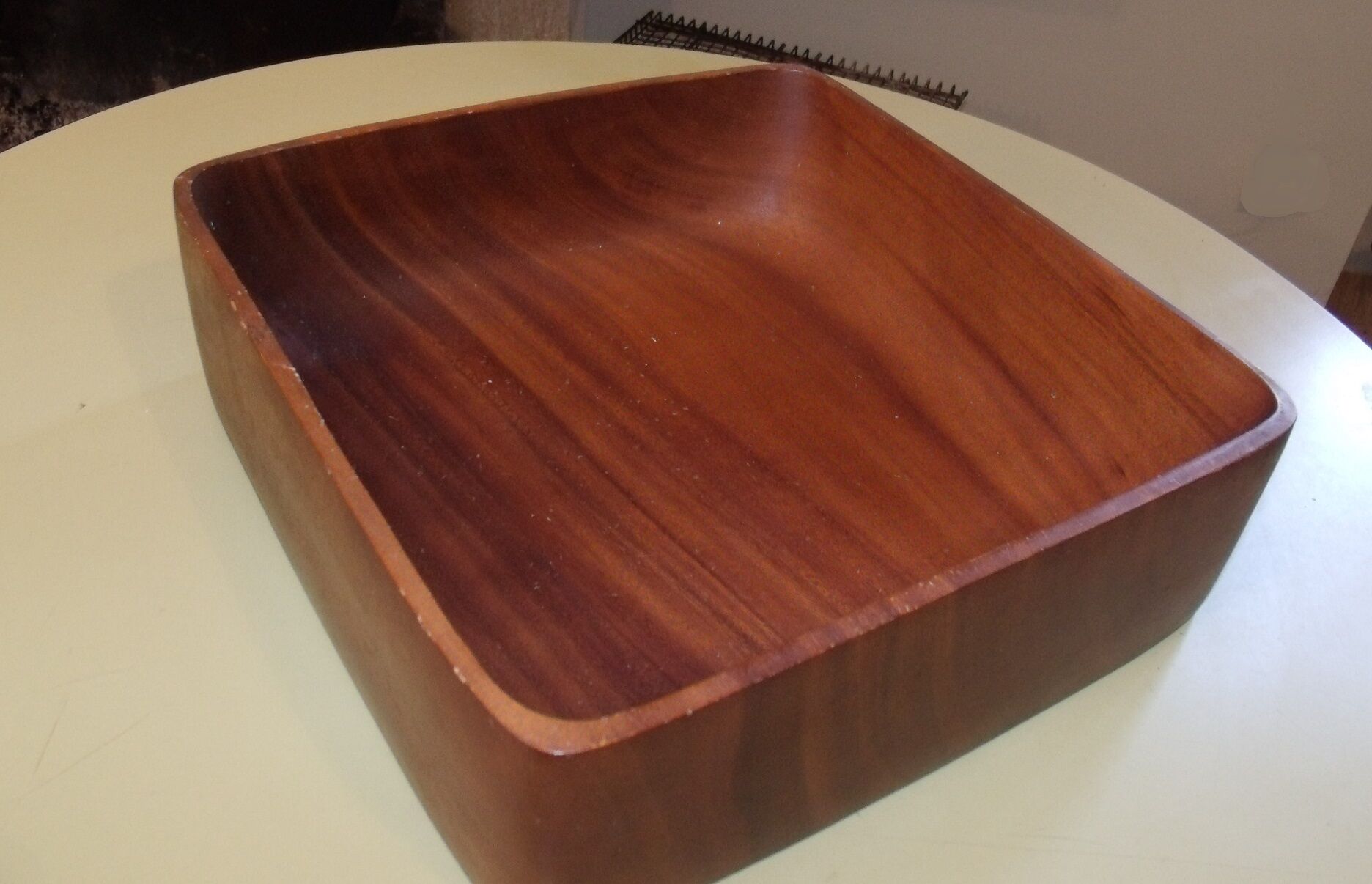 Great deep dish fruit basket empty Pocket Scandinavian vintage teak