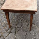 Coffee table with solid walnut geometric decoration