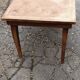 Table basse à décor géométrique noyer massif