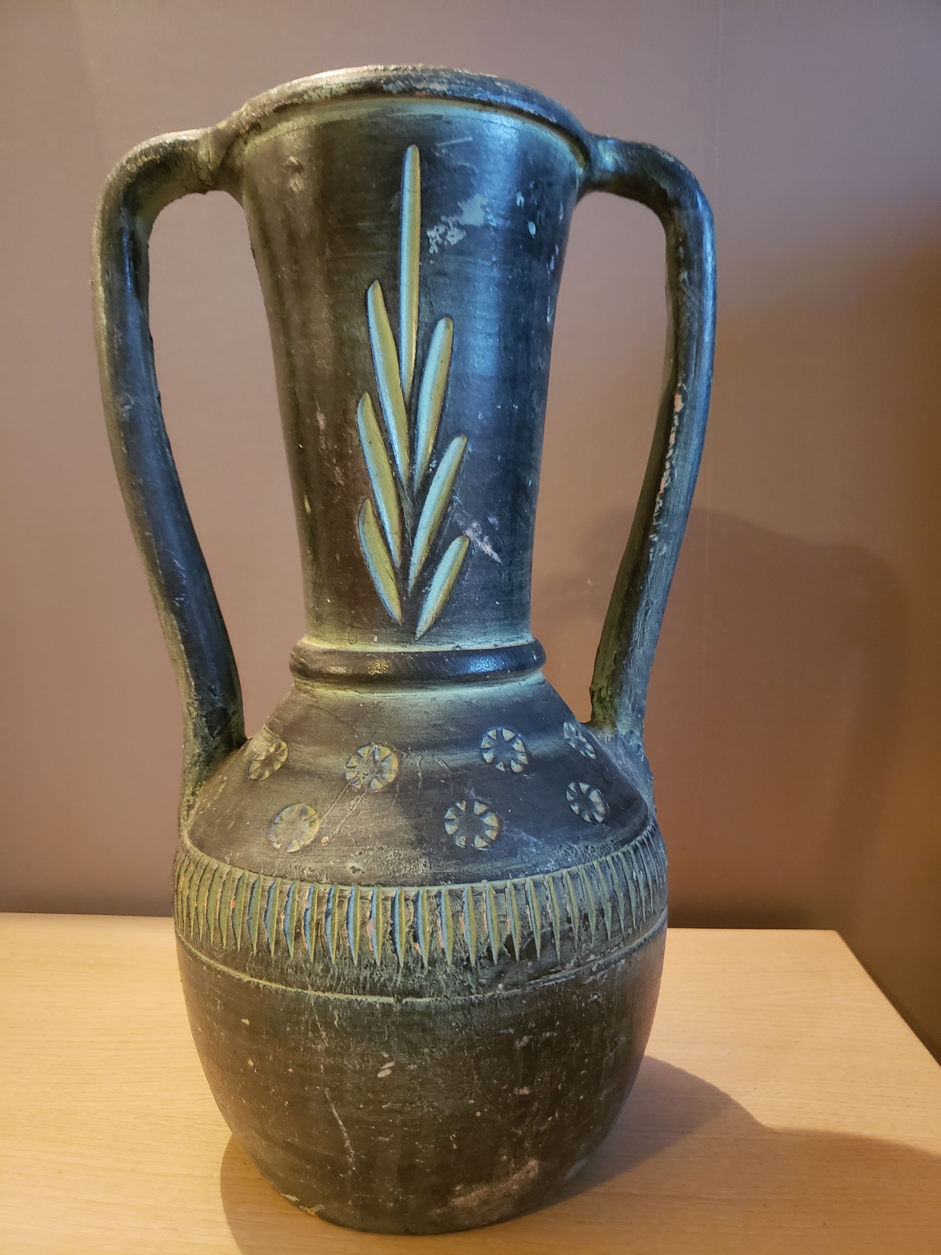 Green terracotta jar with 2 handles