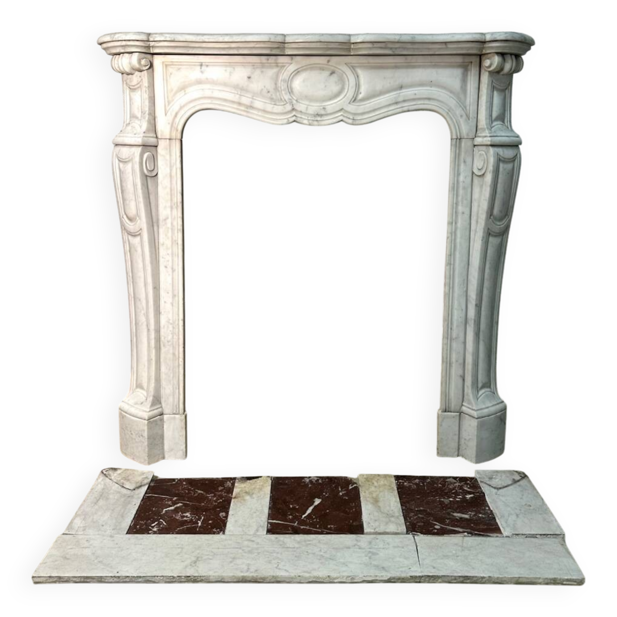 Petite cheminée en marbre blanc
