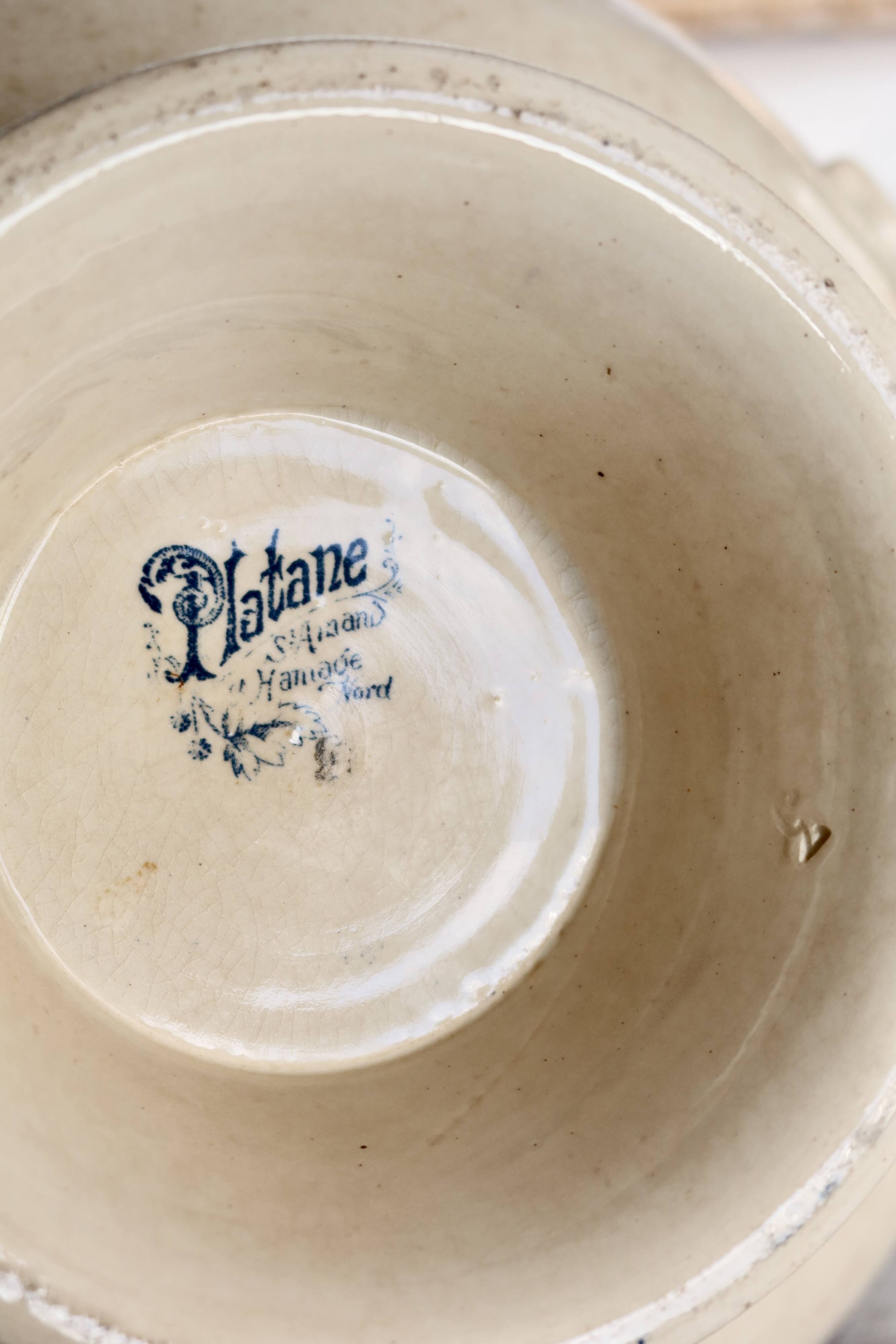 Vintage soup tureen, ironstone, Saint Amand Hamage Nord, Platane blue model.