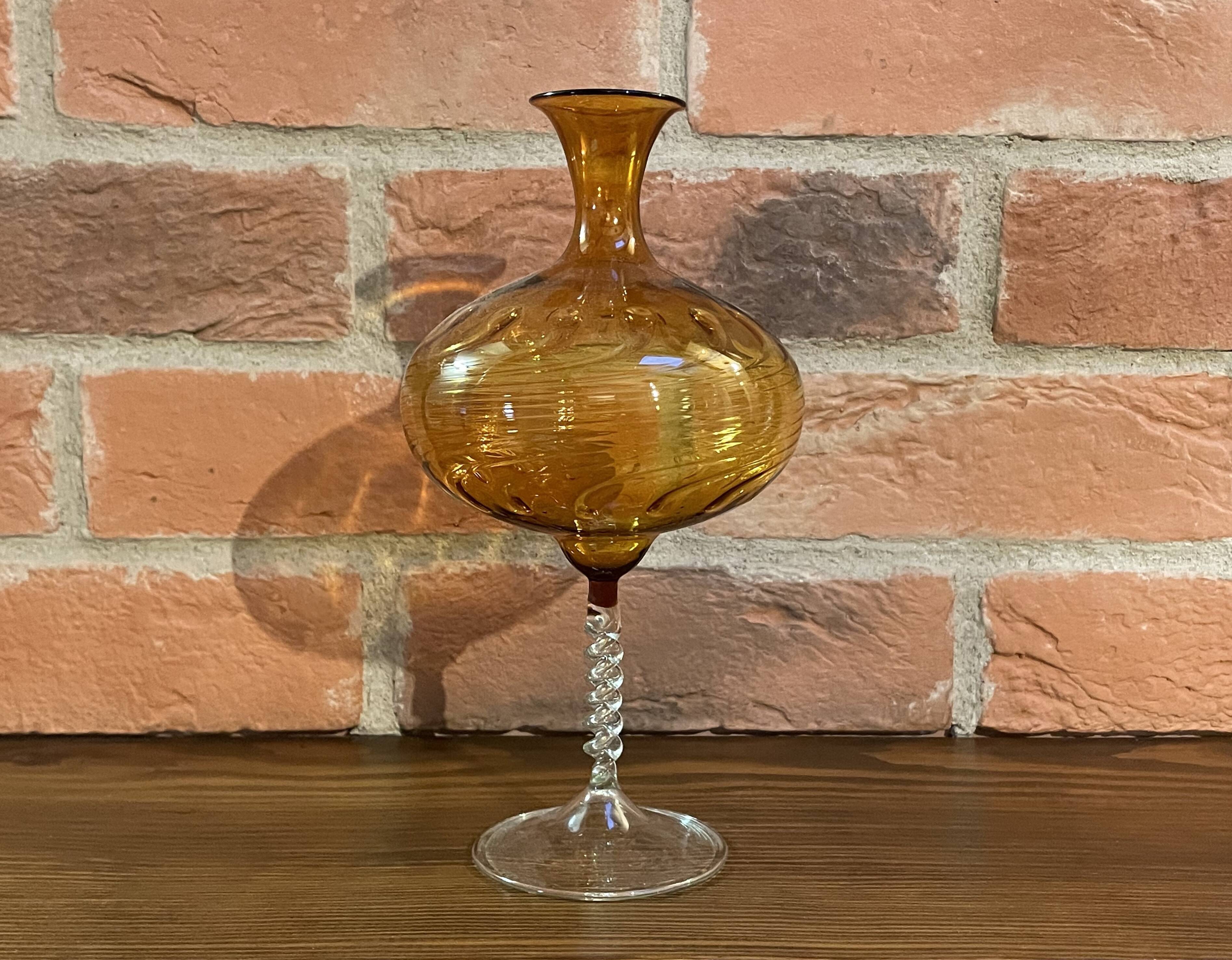East German GDR Mouth-Blown Amber Art Glass Vase with Swirled Ribbing Texture, Possibly by Lauscha