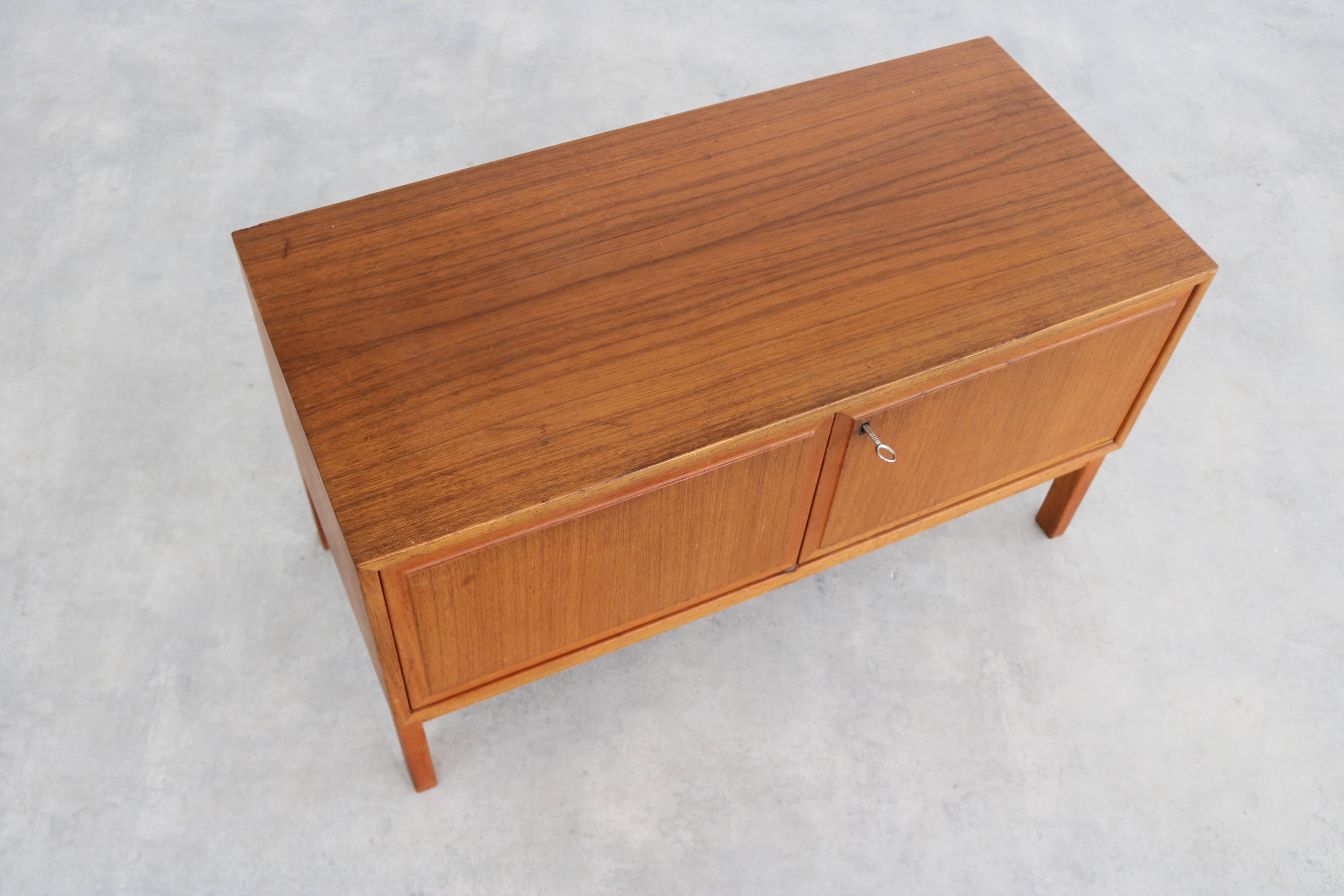 vintage TV unit | small furniture | teak | Swedish