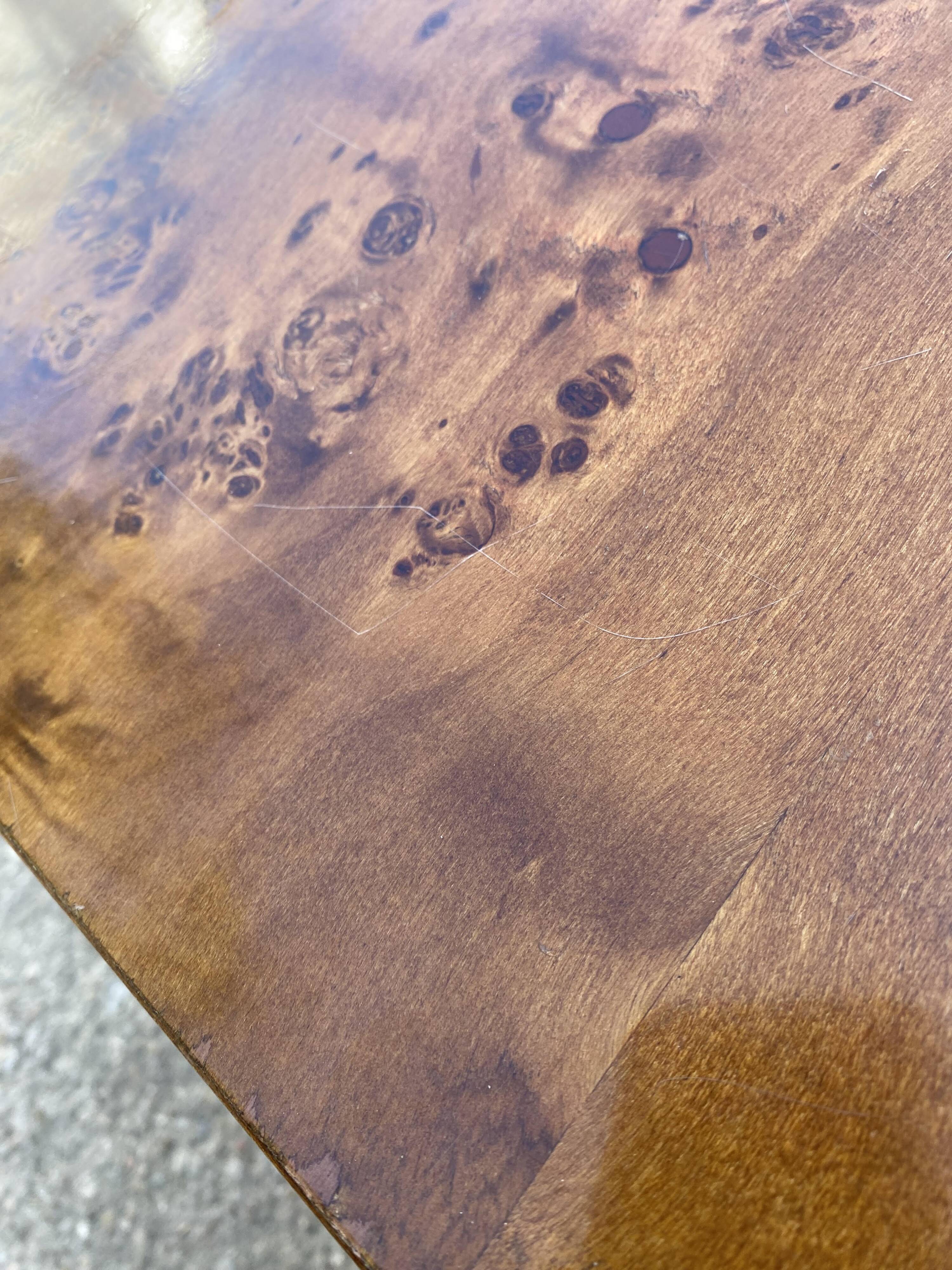 Table basse en loupe d’orme Roche et Bobois vintage 70s